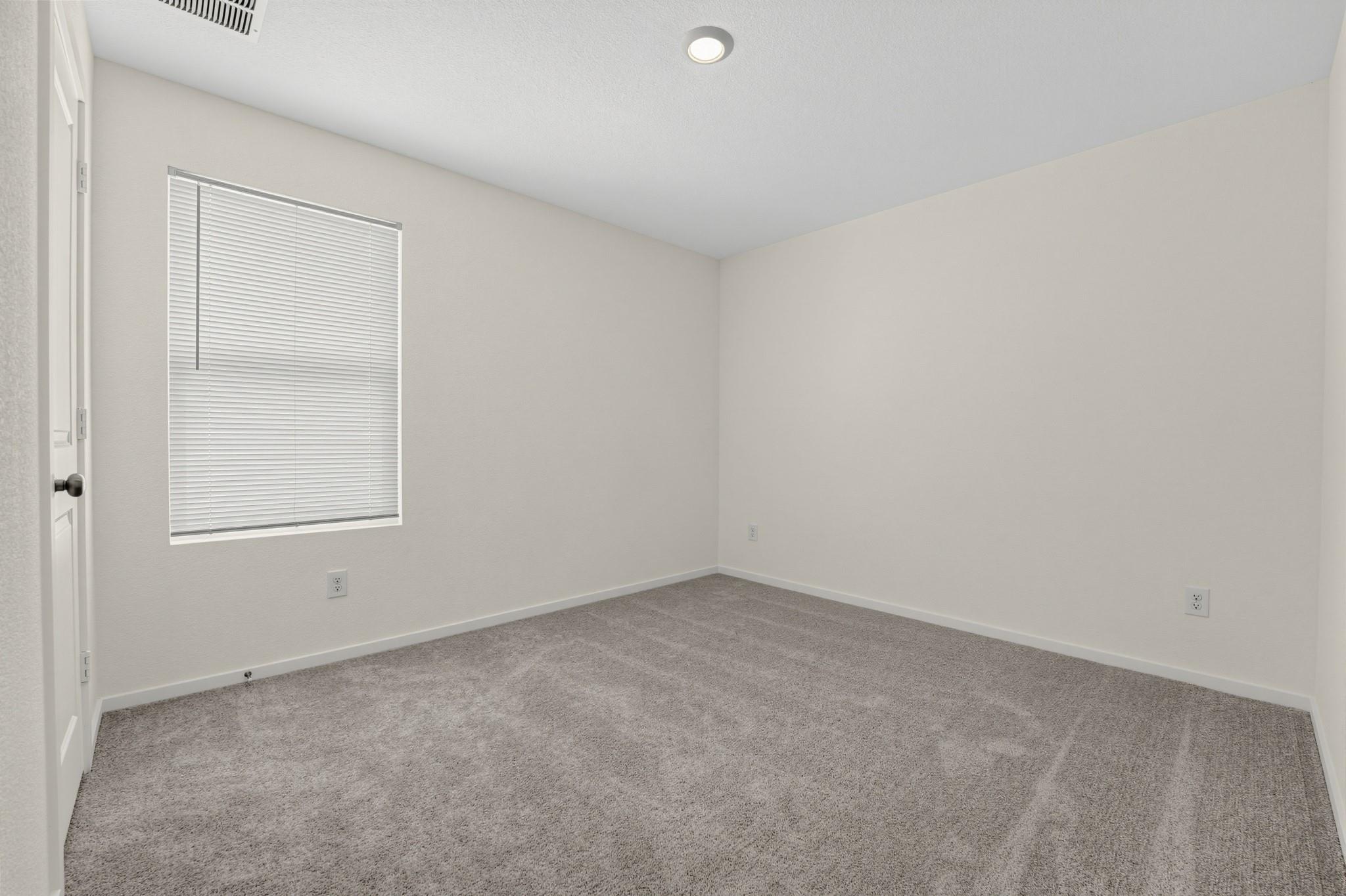 511 Jones Beach Cv Property Photo 11