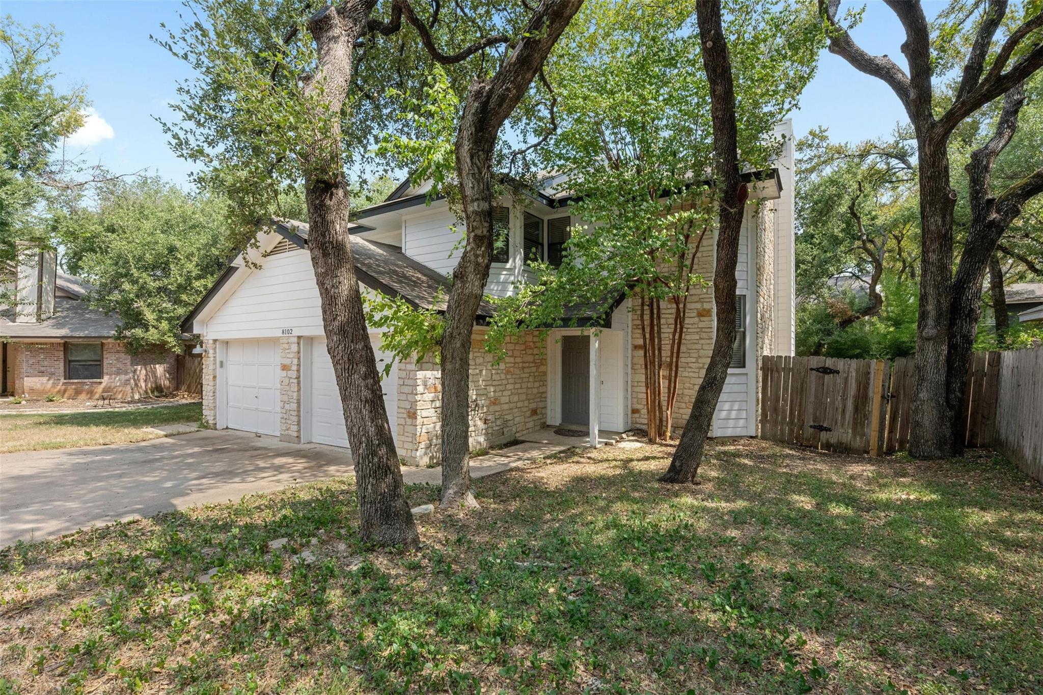 8102 W Tuscarora Trl Property Photo