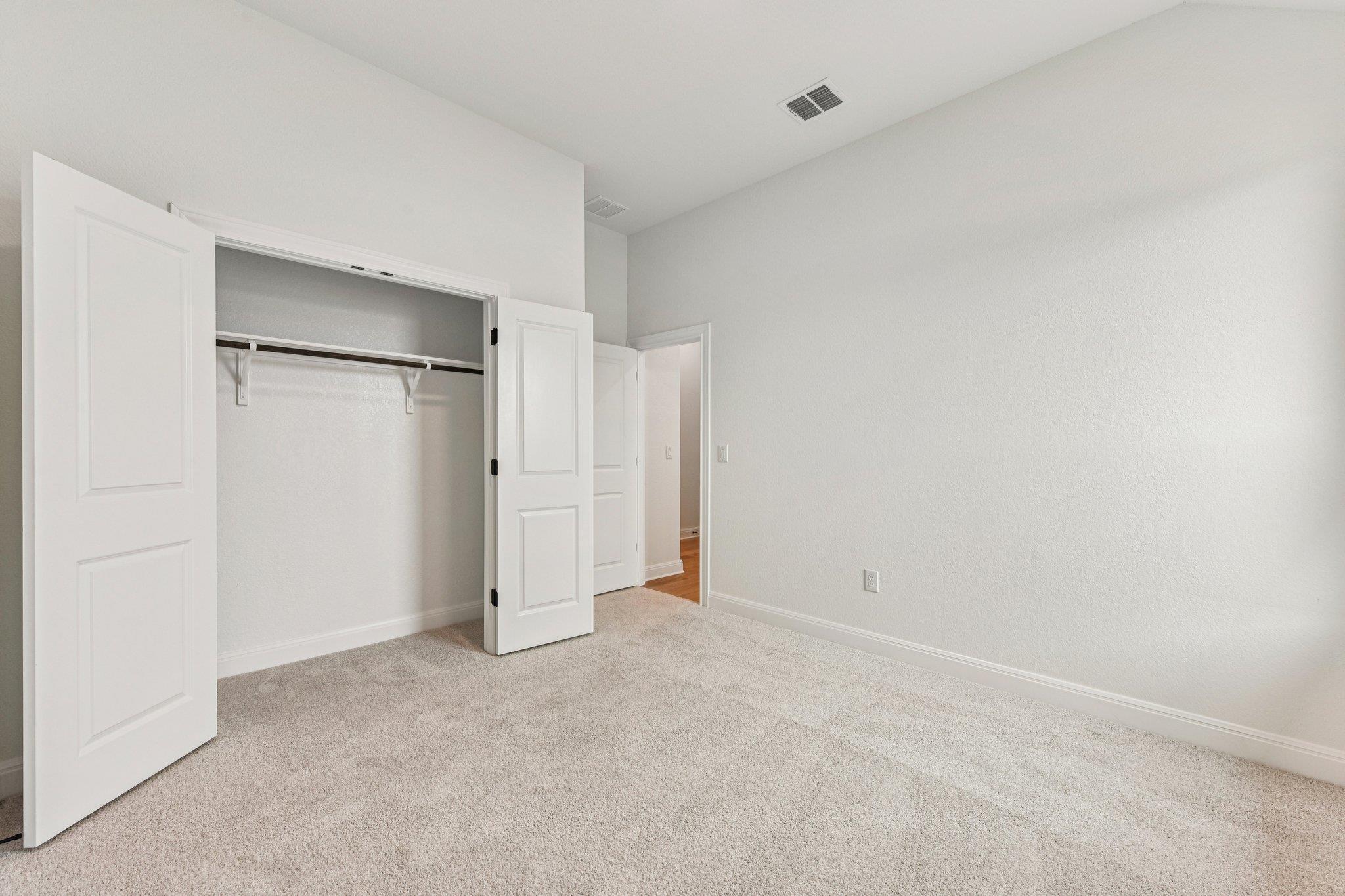 581 Treadwell Ln Property Photo 12