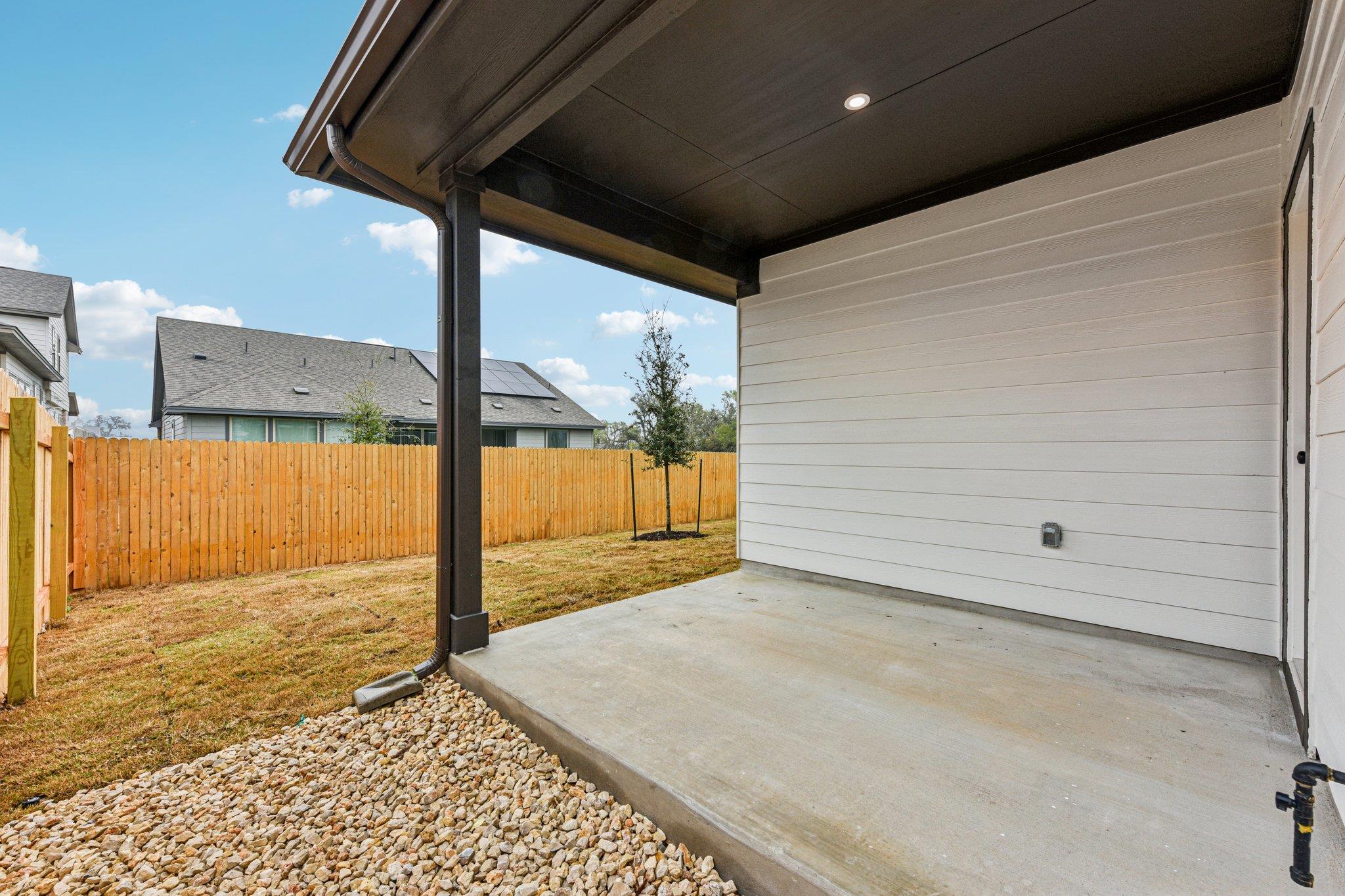 581 Treadwell Ln Property Photo 21