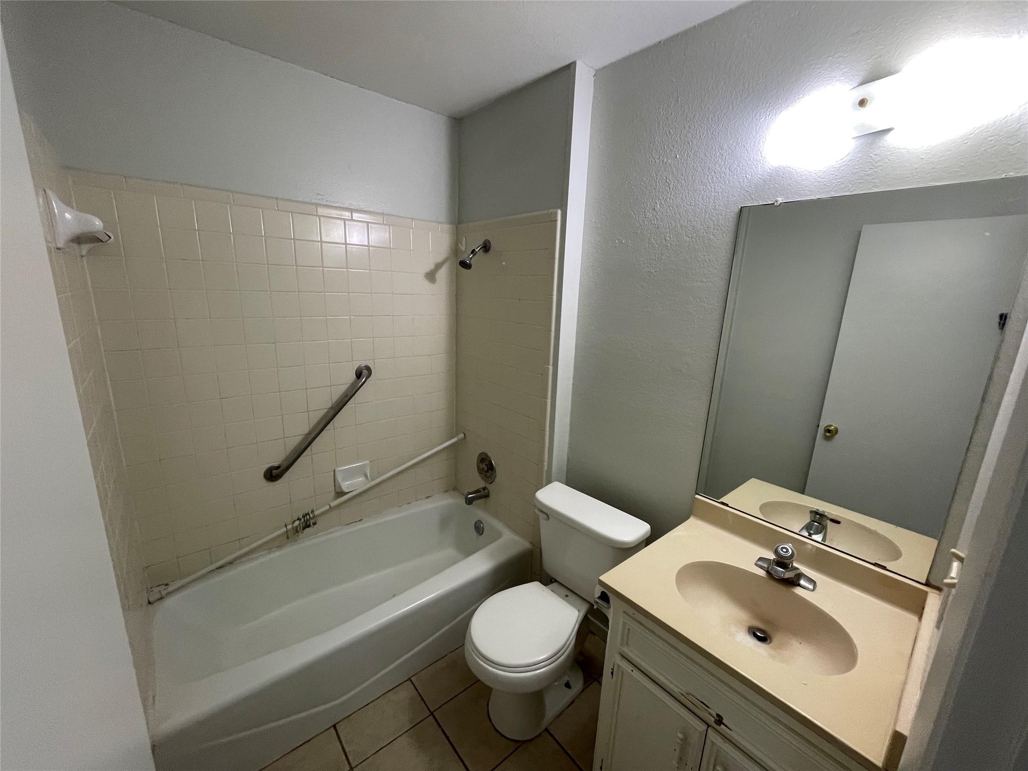 2001 Magnolia Dr #a Property Photo 7