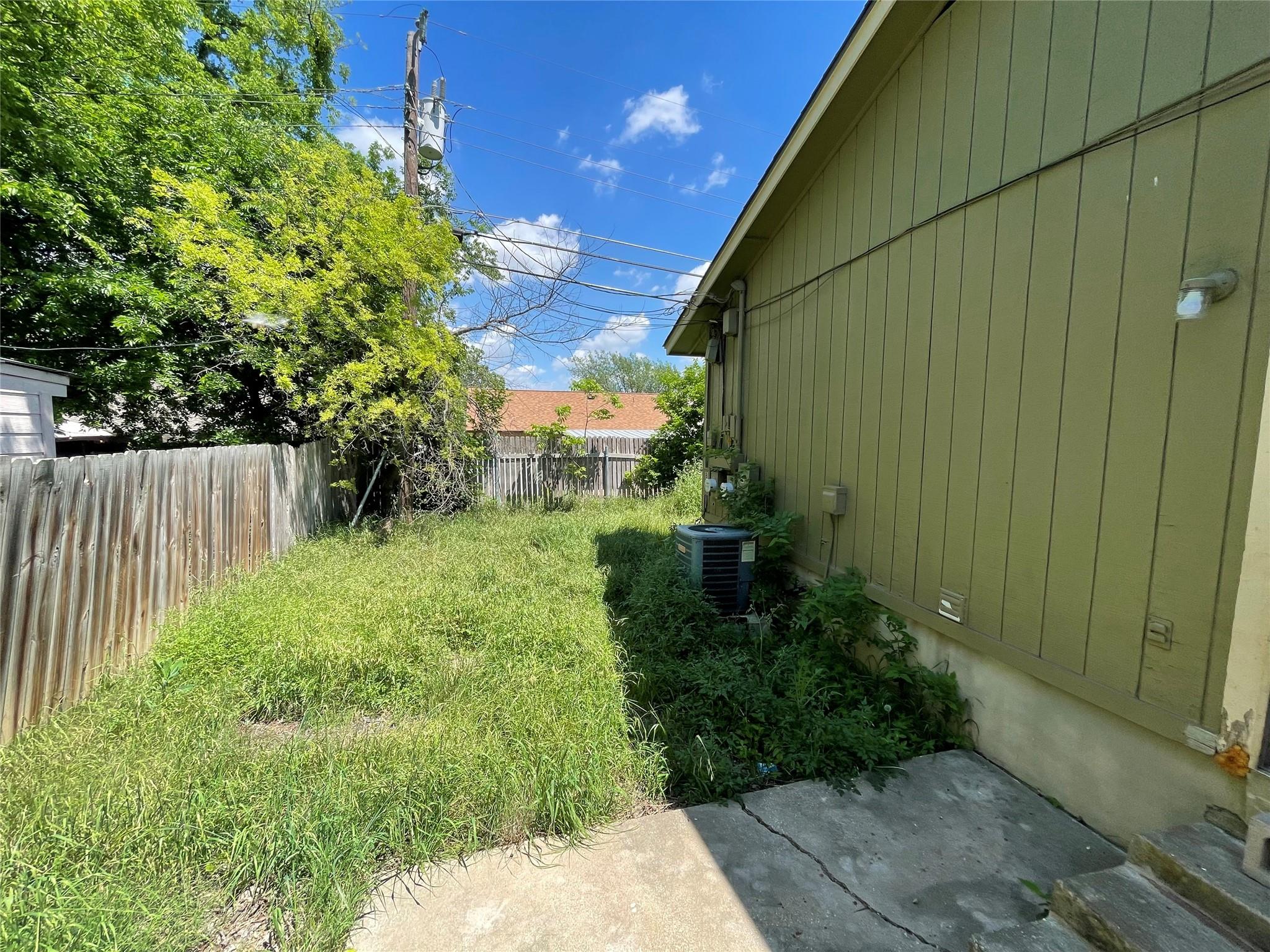 2001 Magnolia Dr #a Property Photo 8