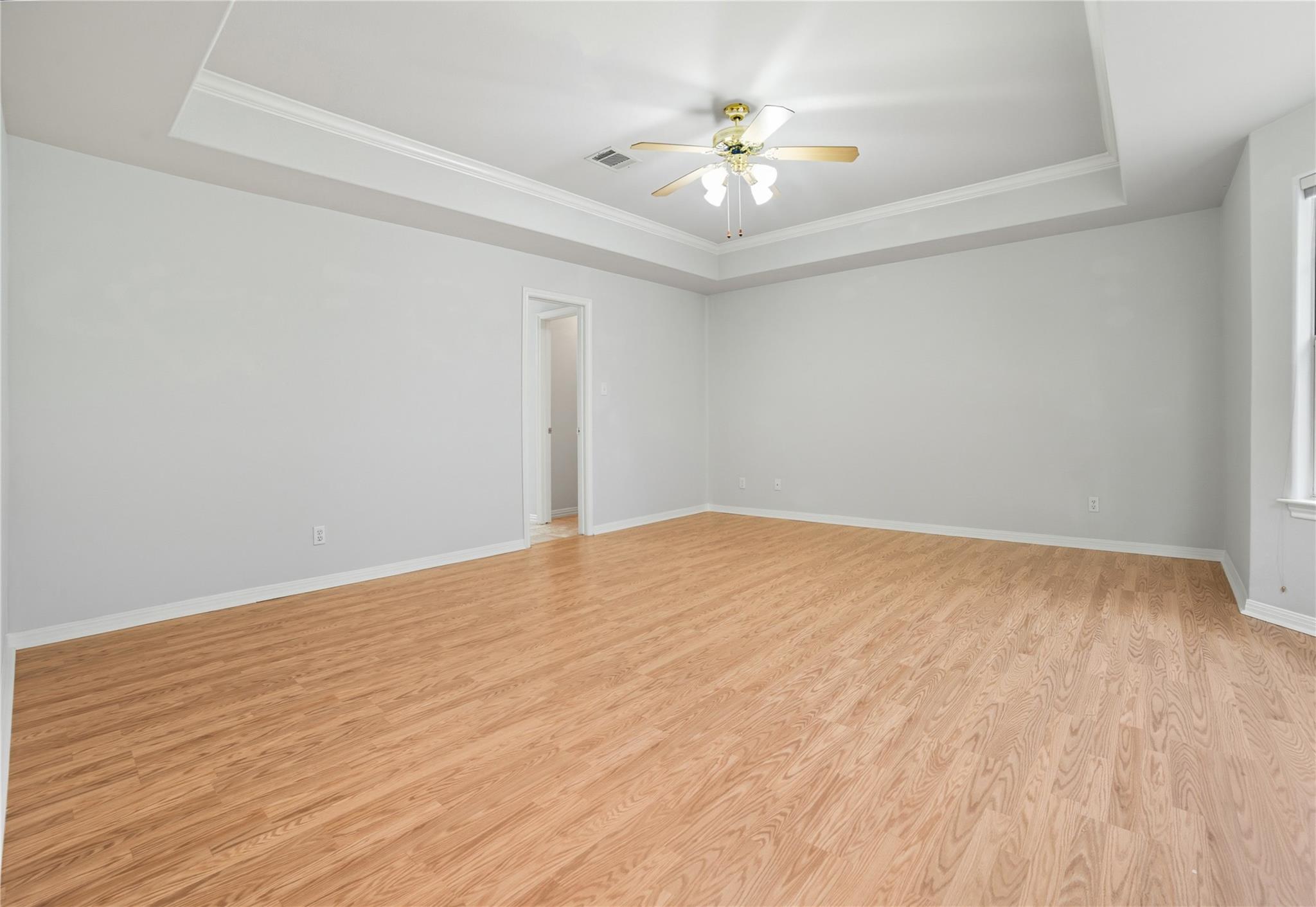 1911 Cedar Bend Dr Property Photo 17