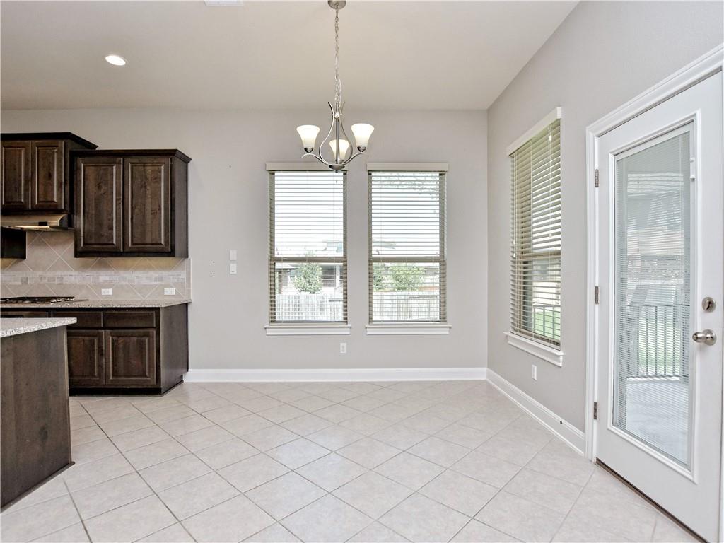 2208 Legend Hill Dr Property Photo 11