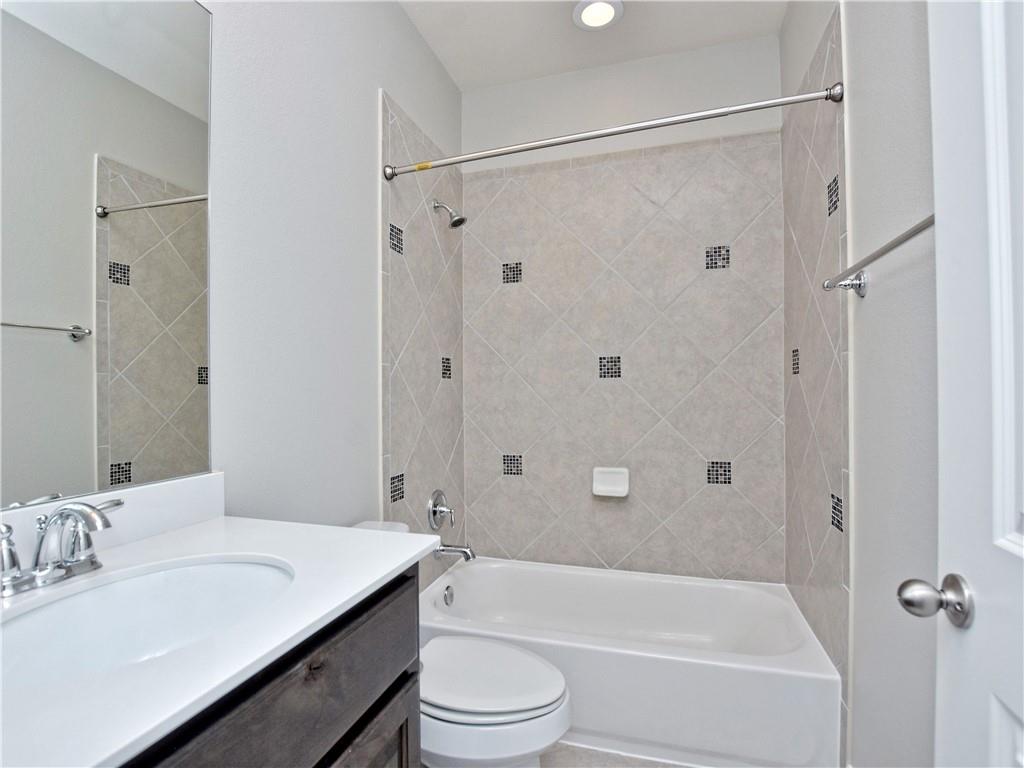 2208 Legend Hill Dr Property Photo 21
