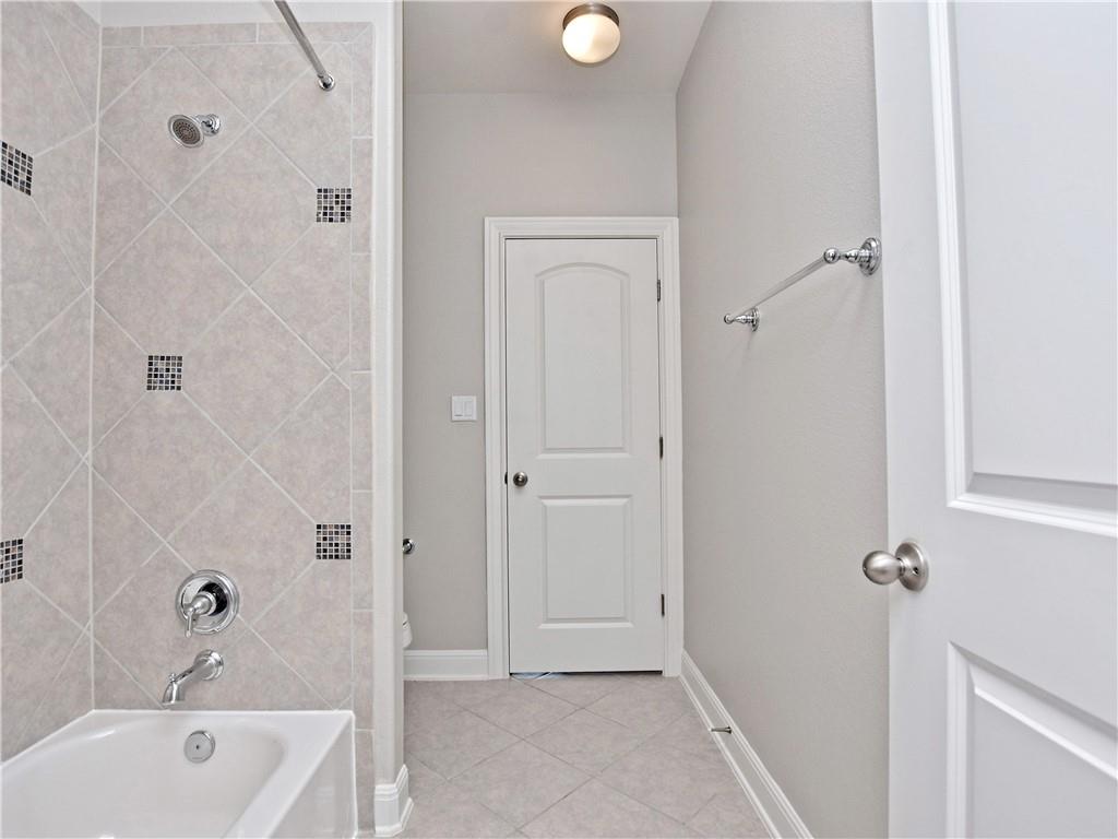 2208 Legend Hill Dr Property Photo 24