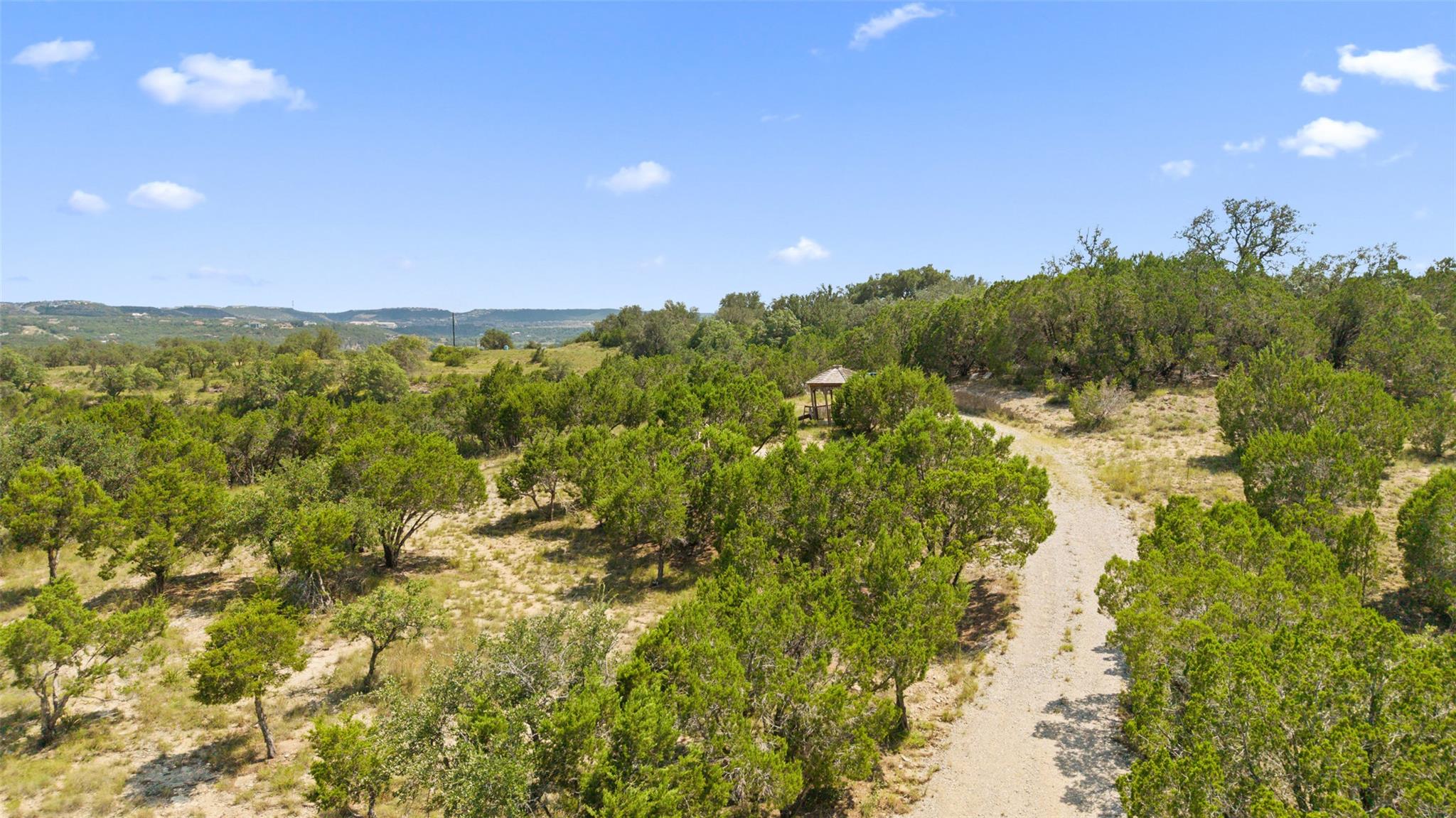 3301 R O Dr Property Photo 10