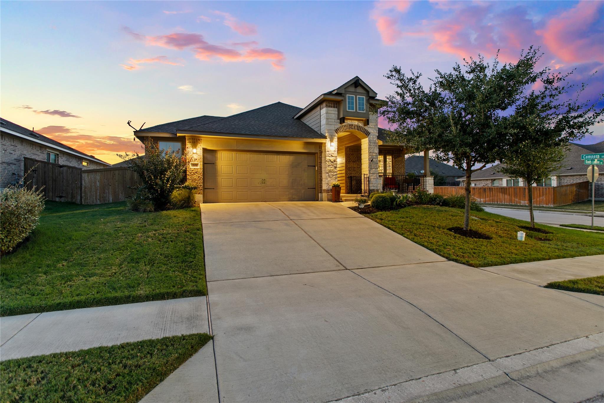 201 Knots Lndg Property Photo