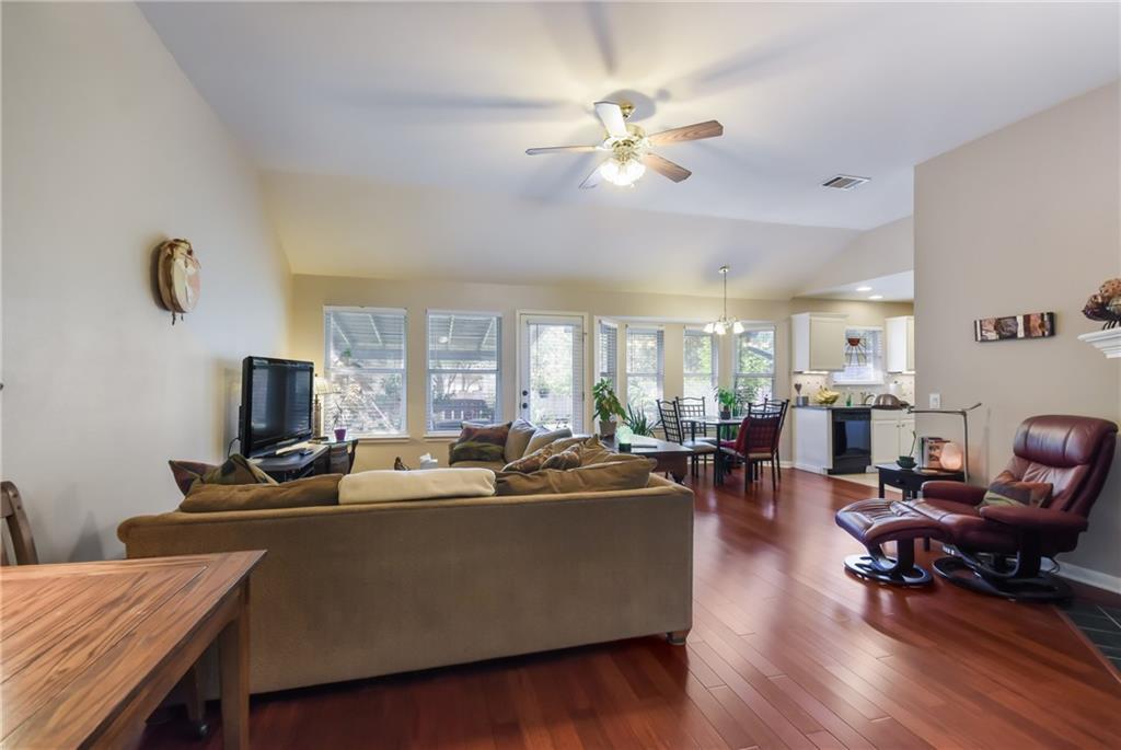 1252 Lacey Oak Loop Property Photo 11
