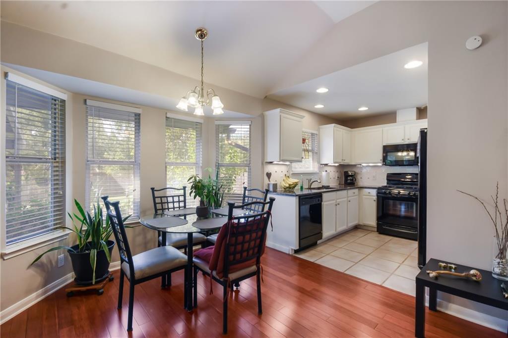 1252 Lacey Oak Loop Property Photo 16