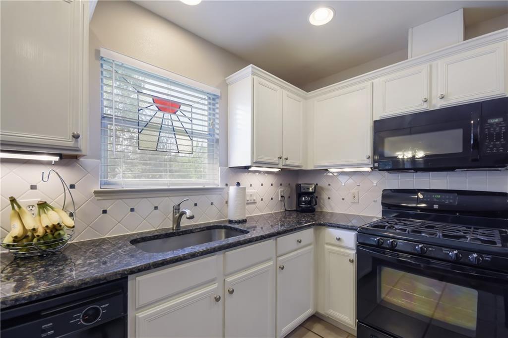 1252 Lacey Oak Loop Property Photo 20
