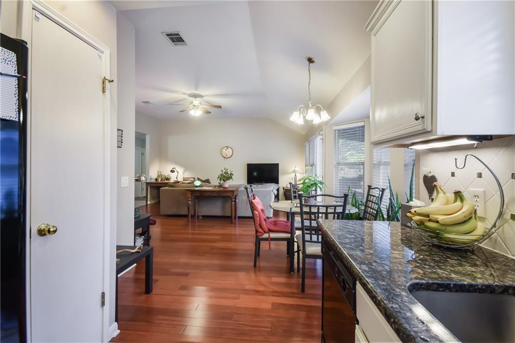 1252 Lacey Oak Loop Property Photo 21