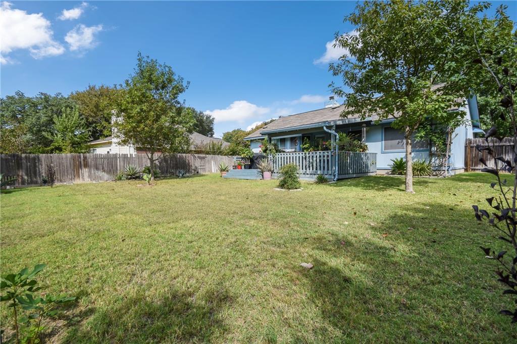 1252 Lacey Oak Loop Property Photo 33