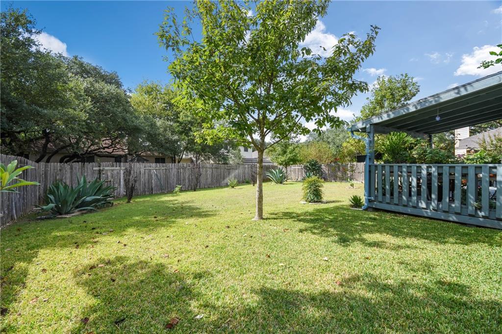 1252 Lacey Oak Loop Property Photo 34