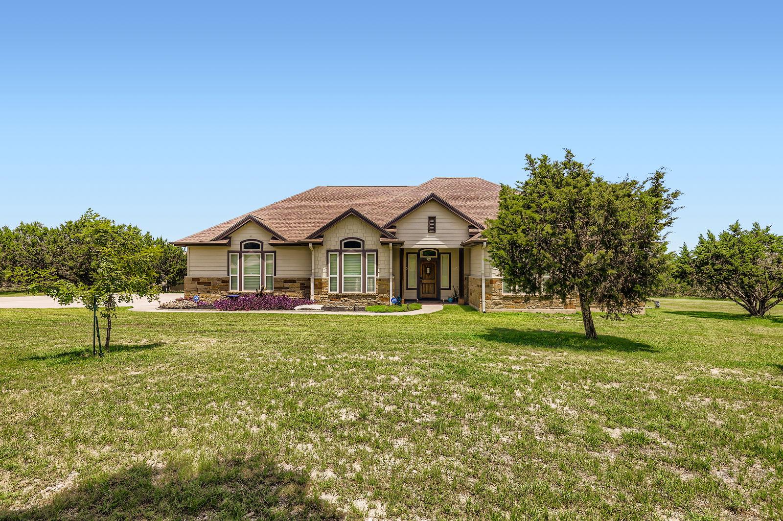 106 Stable Oaks None Property Photo 2