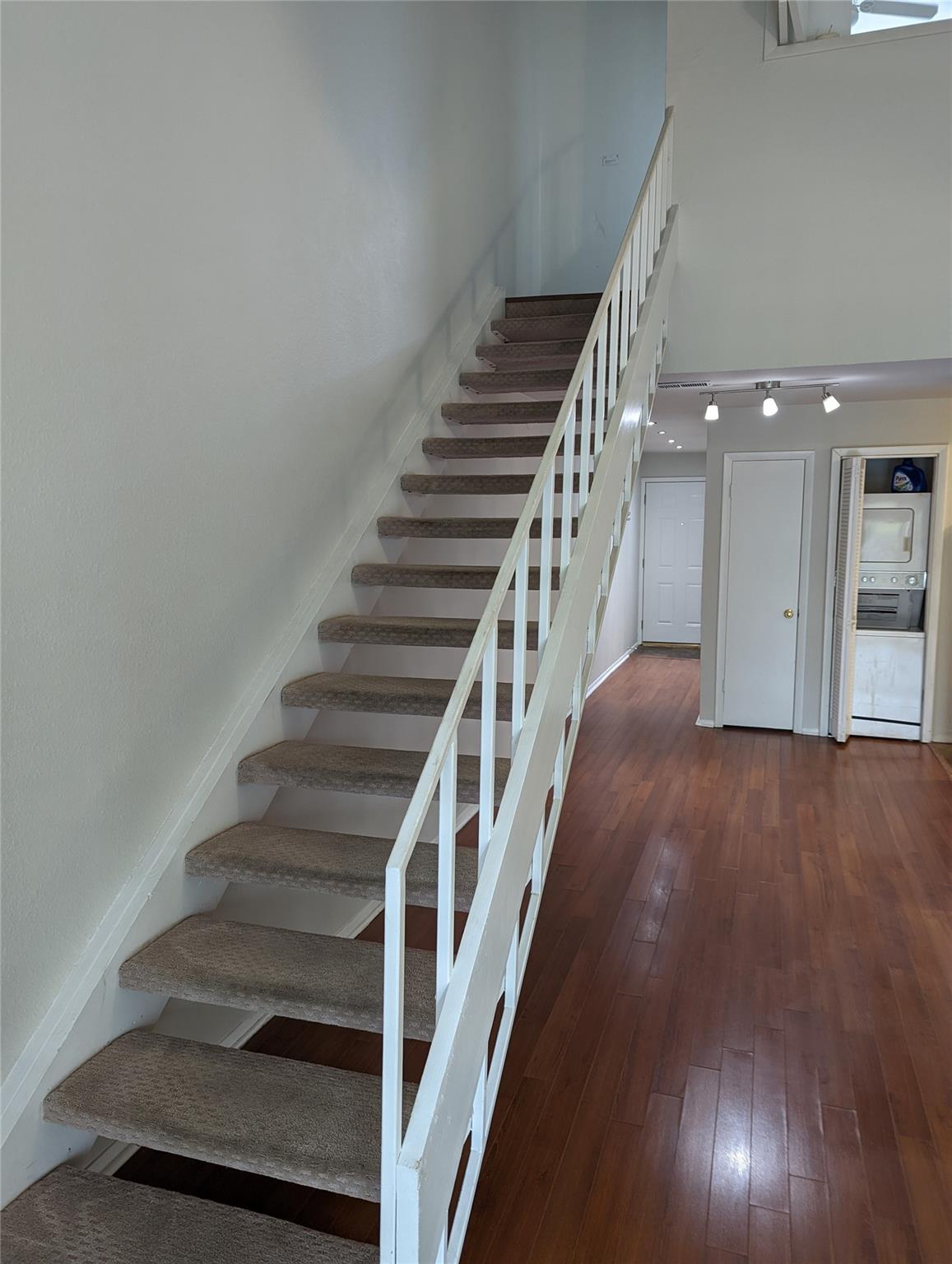 1818 S Lakeshore Blvd #36 Property Photo 8