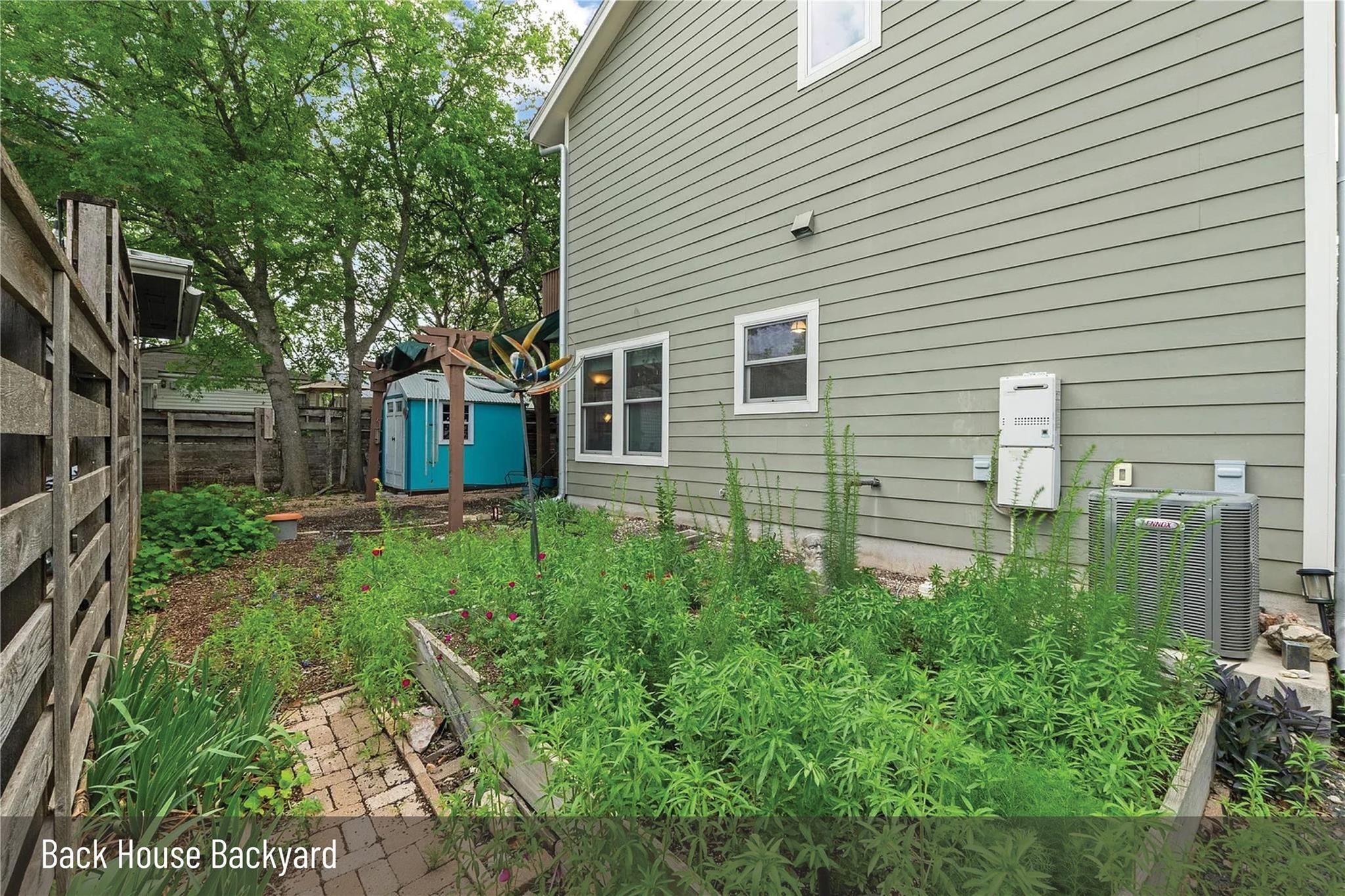 5508 Avenue G None #b Property Photo 12