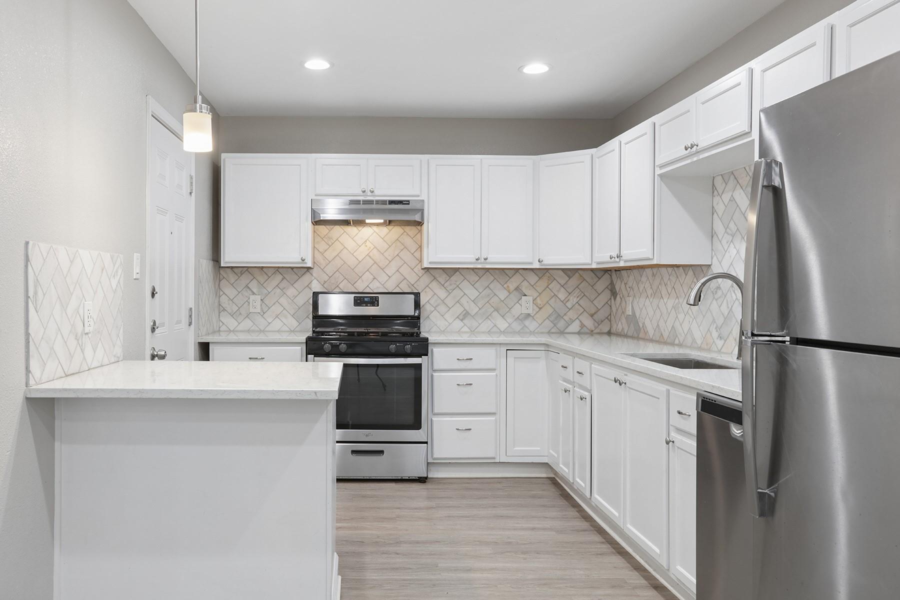 2308 Devonshire Dr #a Property Photo 4
