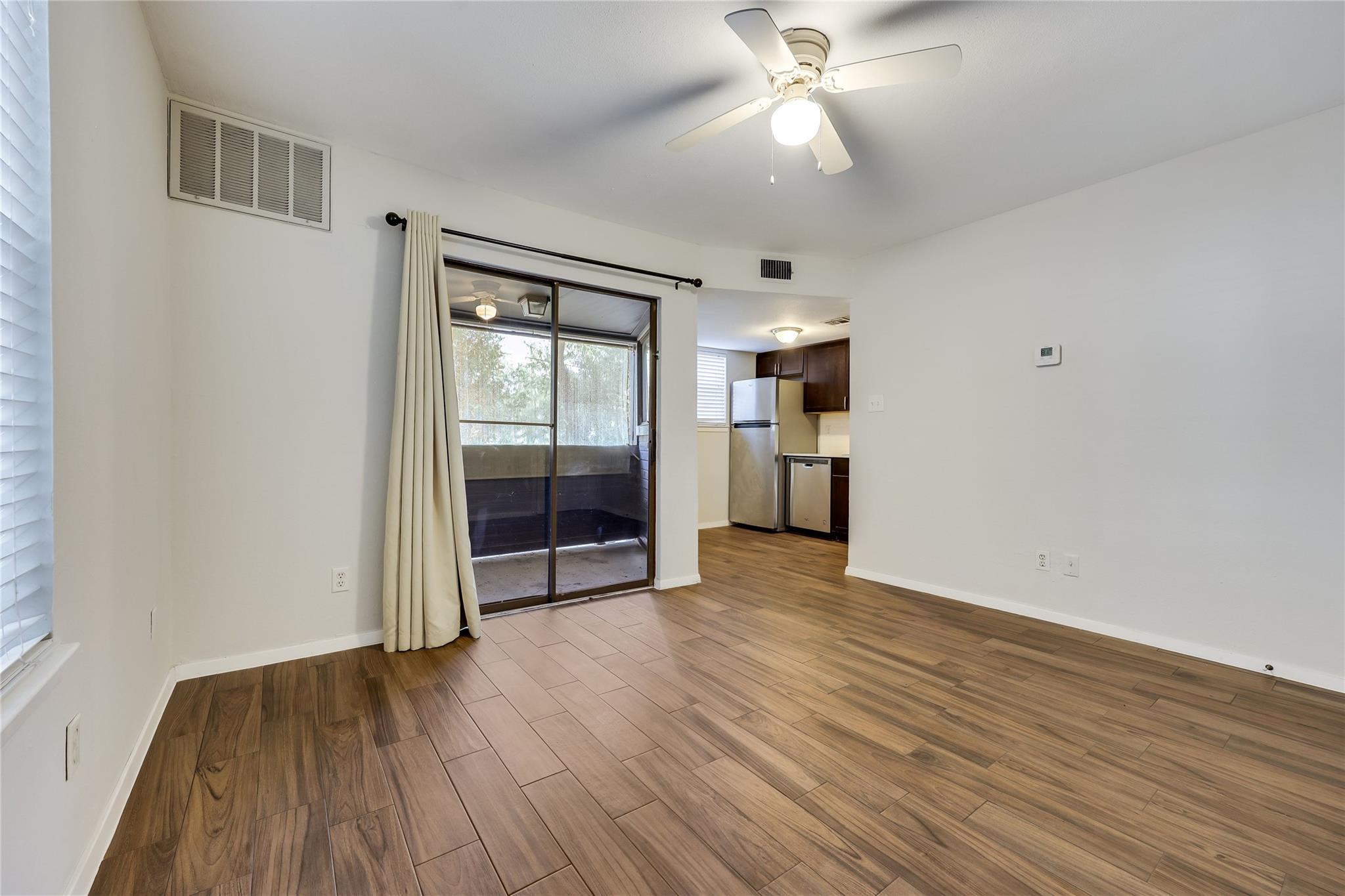 2500 Burleson Rd #609 Property Photo 14