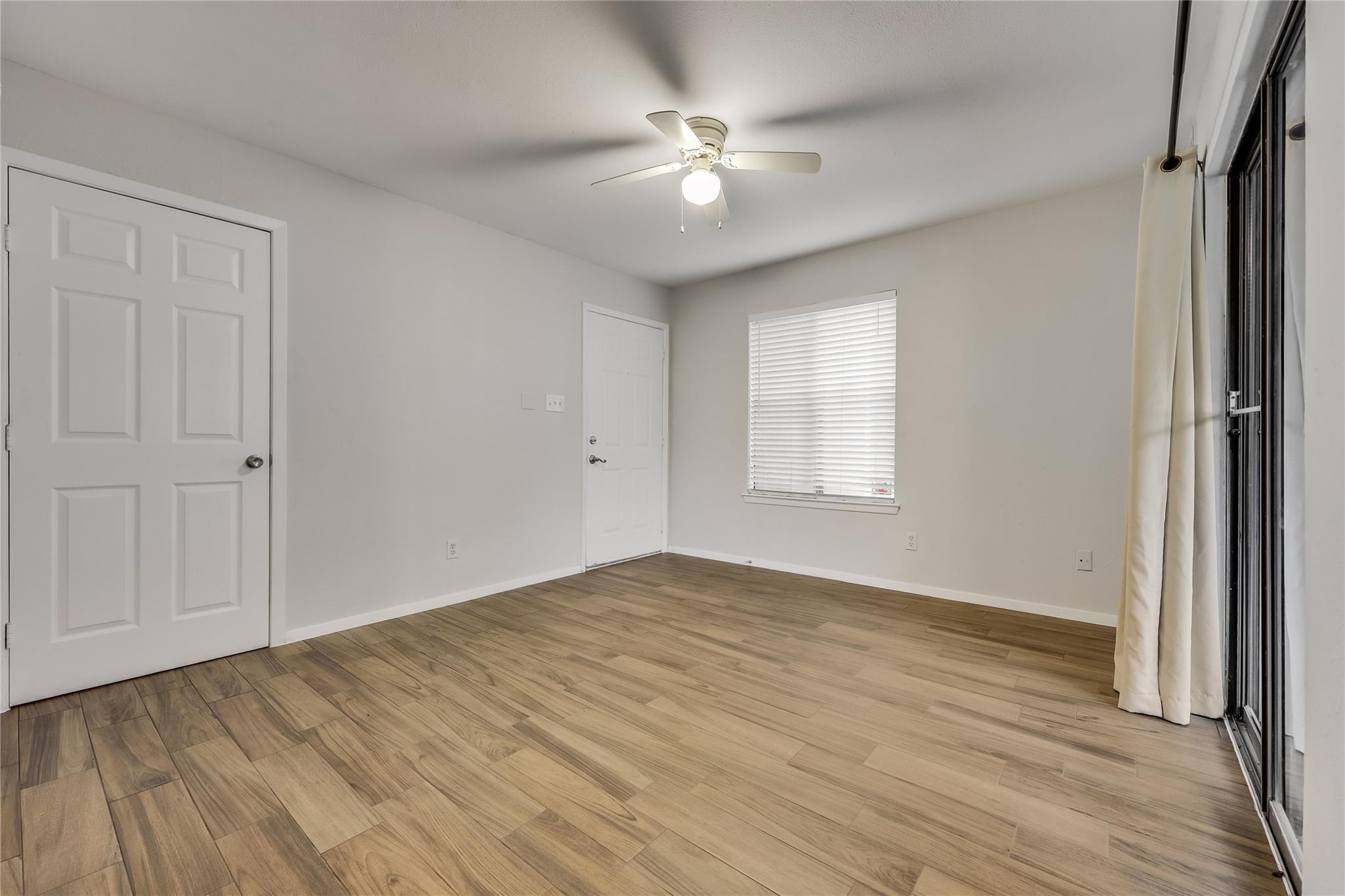 2500 Burleson Rd #609 Property Photo 15