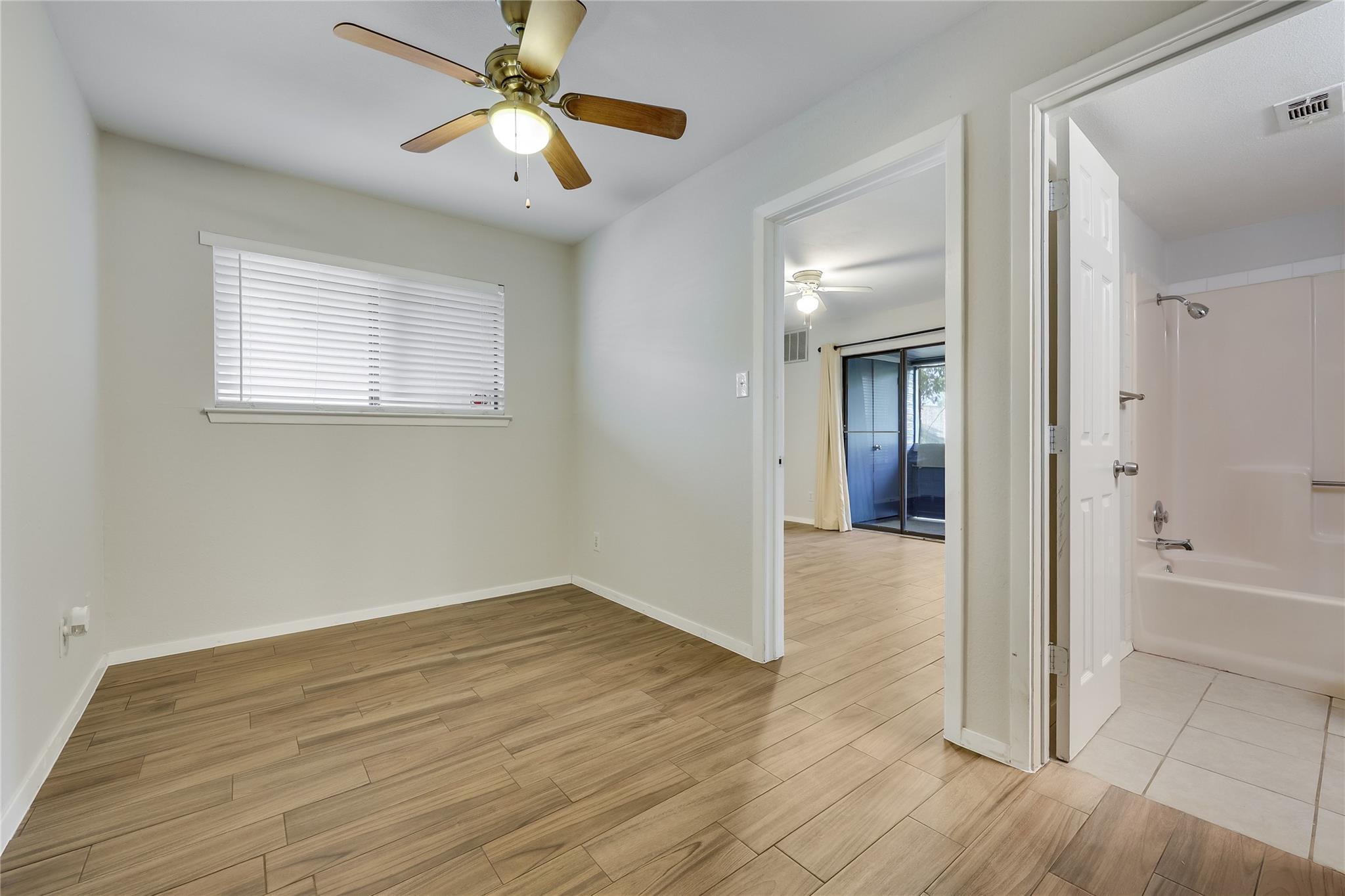 2500 Burleson Rd #609 Property Photo 19