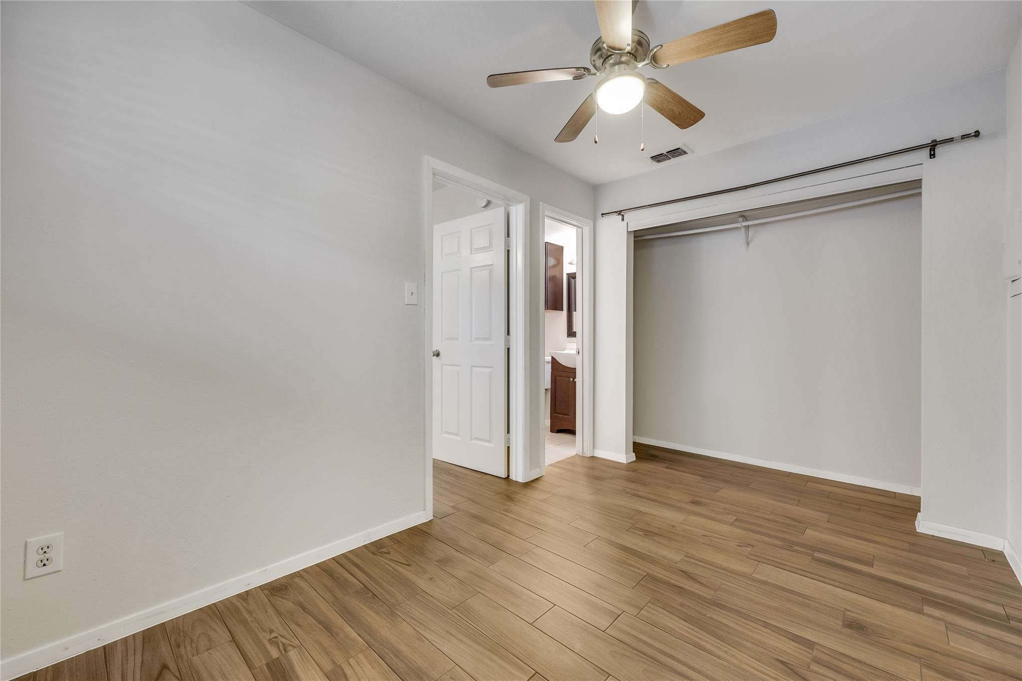2500 Burleson Rd #609 Property Photo 22