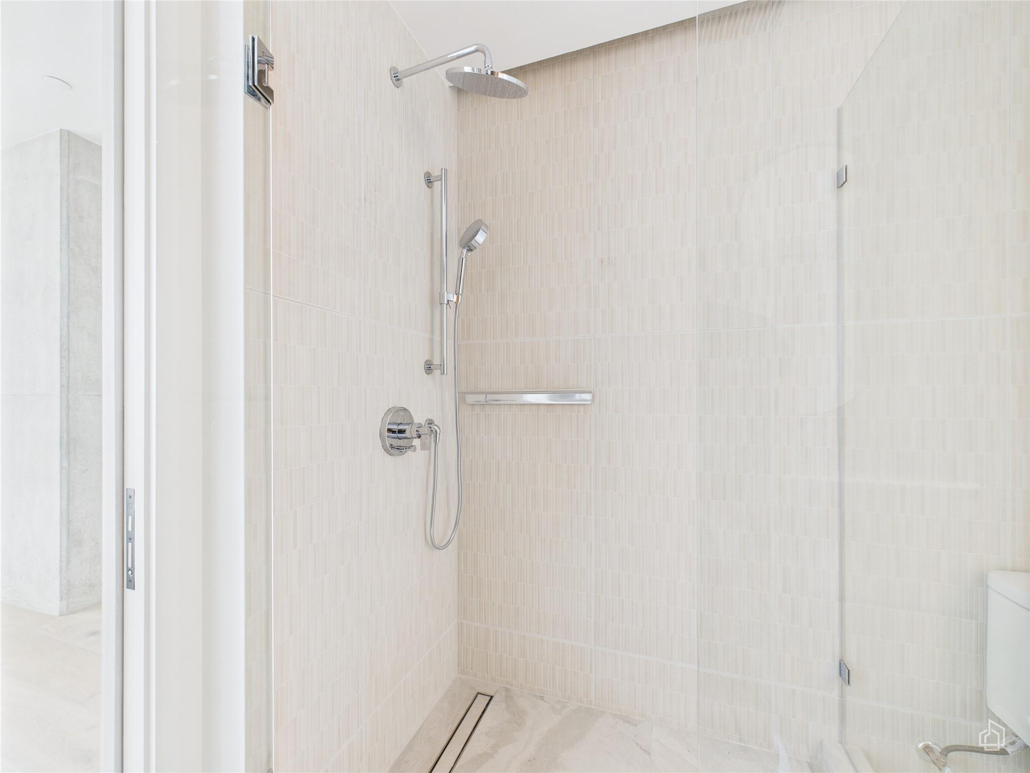 610 Davis St #2808 Property Photo 21