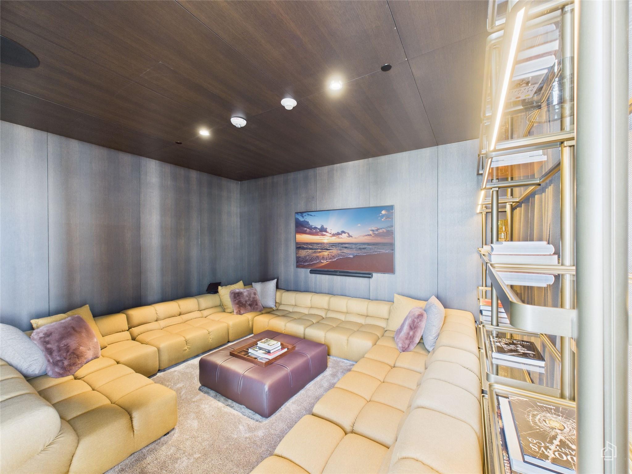 610 Davis St #2808 Property Photo 26