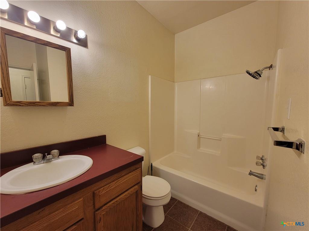 10413 Trimmier Rd Property Photo 7