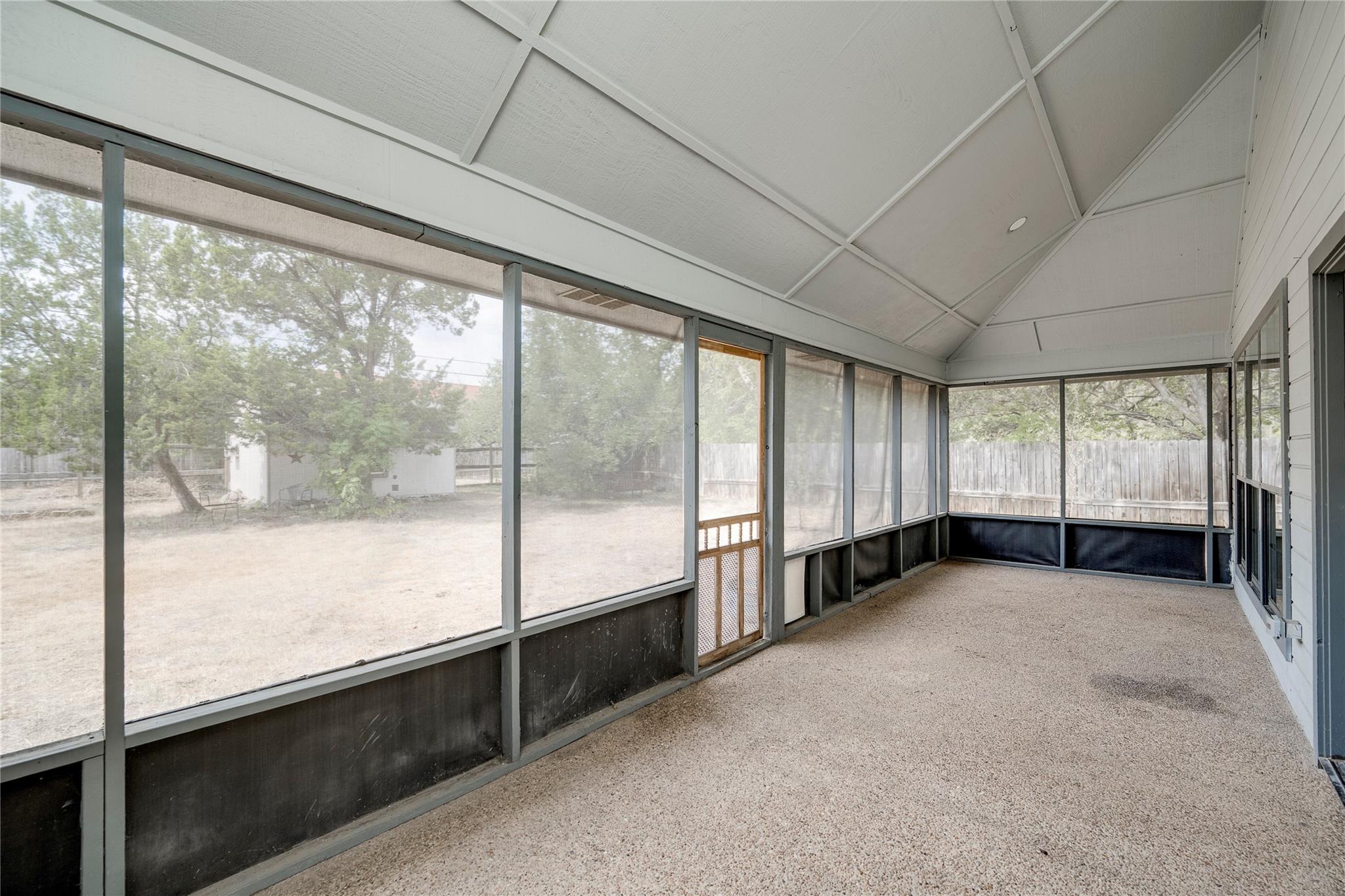 13102 Villa Park Dr Property Photo 6