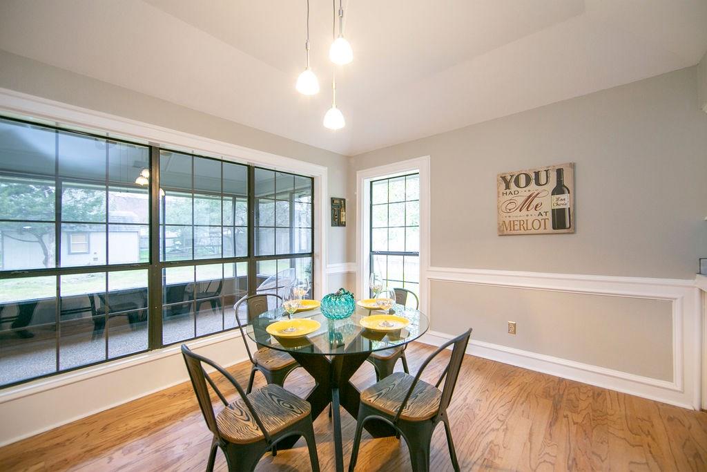 13102 Villa Park Dr Property Photo 16