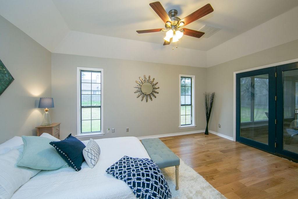 13102 Villa Park Dr Property Photo 21