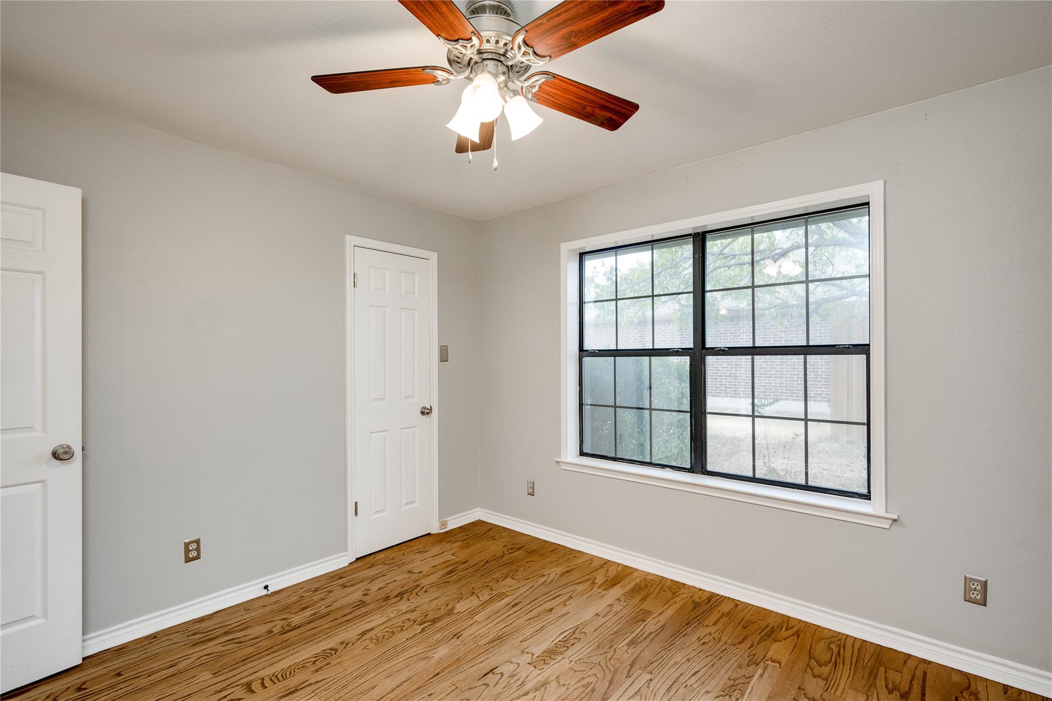 13102 Villa Park Dr Property Photo 21
