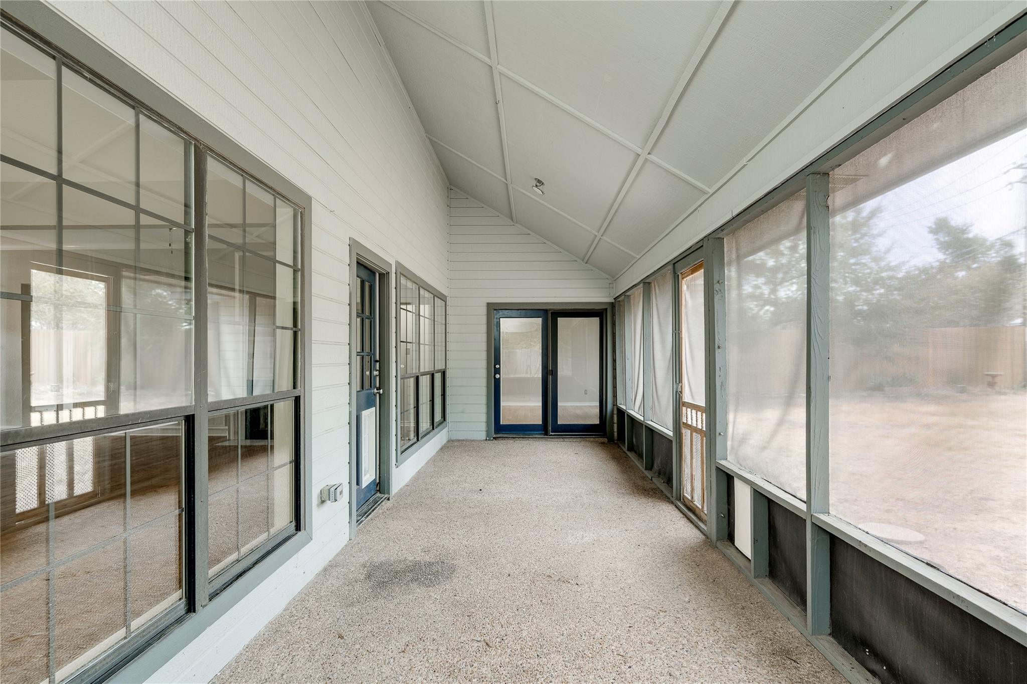 13102 Villa Park Dr Property Photo 27