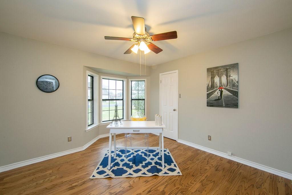 13102 Villa Park Dr Property Photo 29