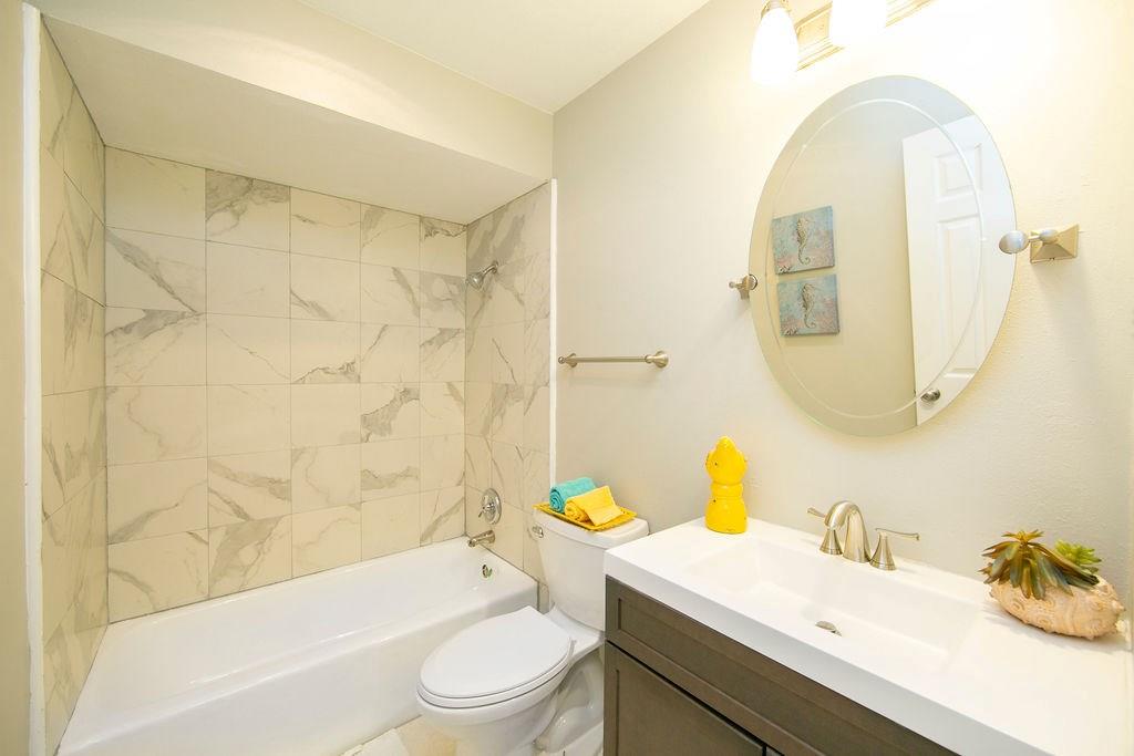 13102 Villa Park Dr Property Photo 32