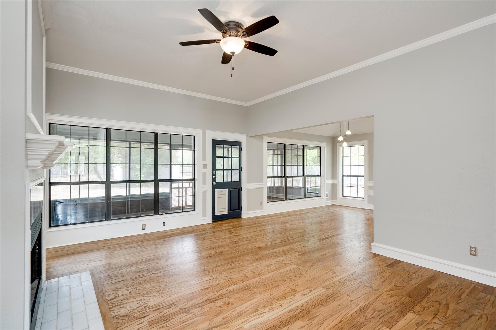 13102 Villa Park Dr Property Photo 32