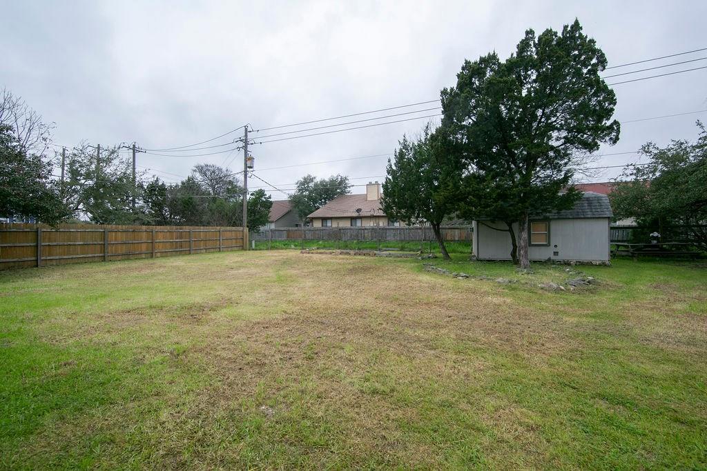 13102 Villa Park Dr Property Photo 38