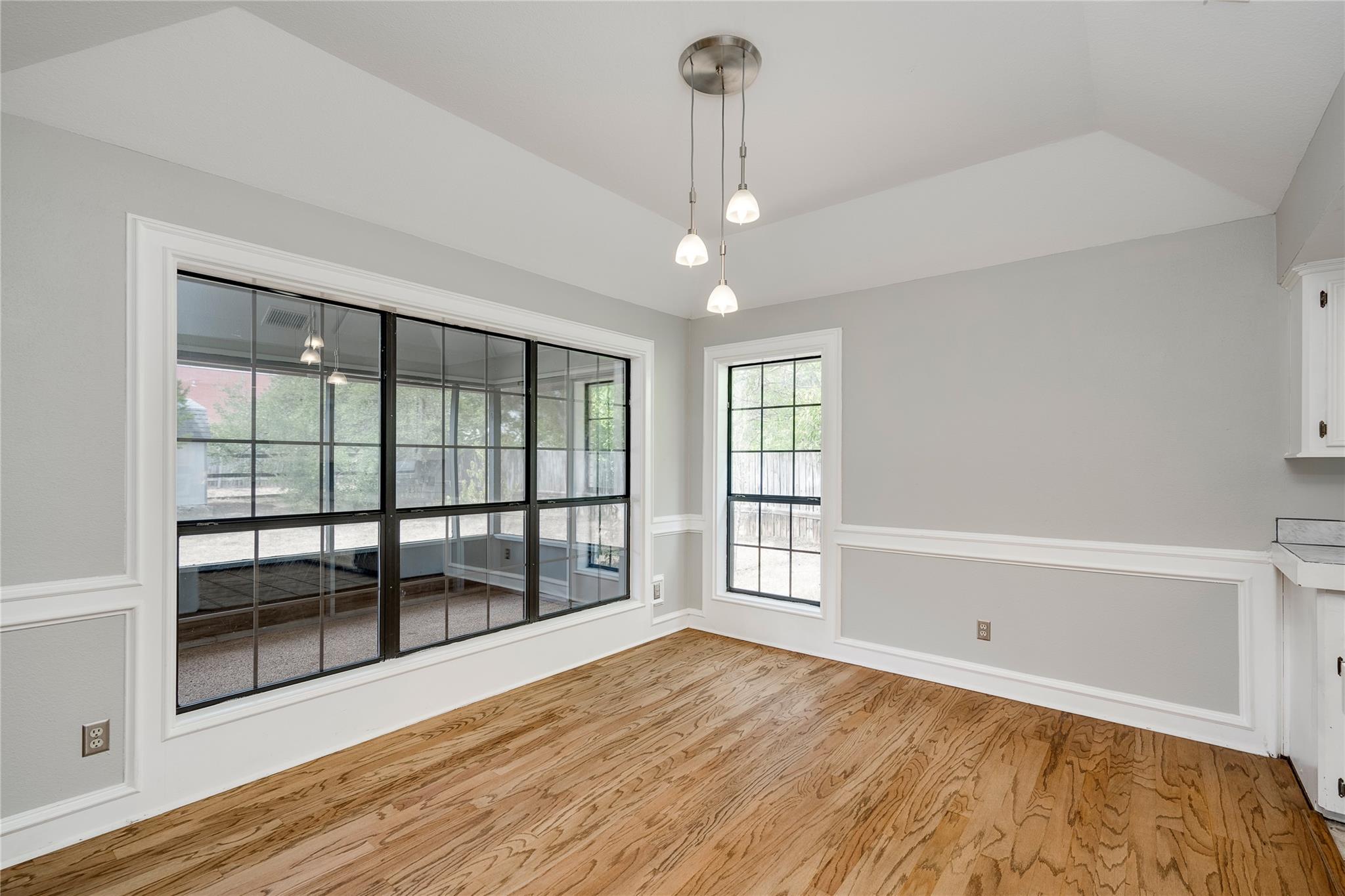 13102 Villa Park Dr Property Photo 38