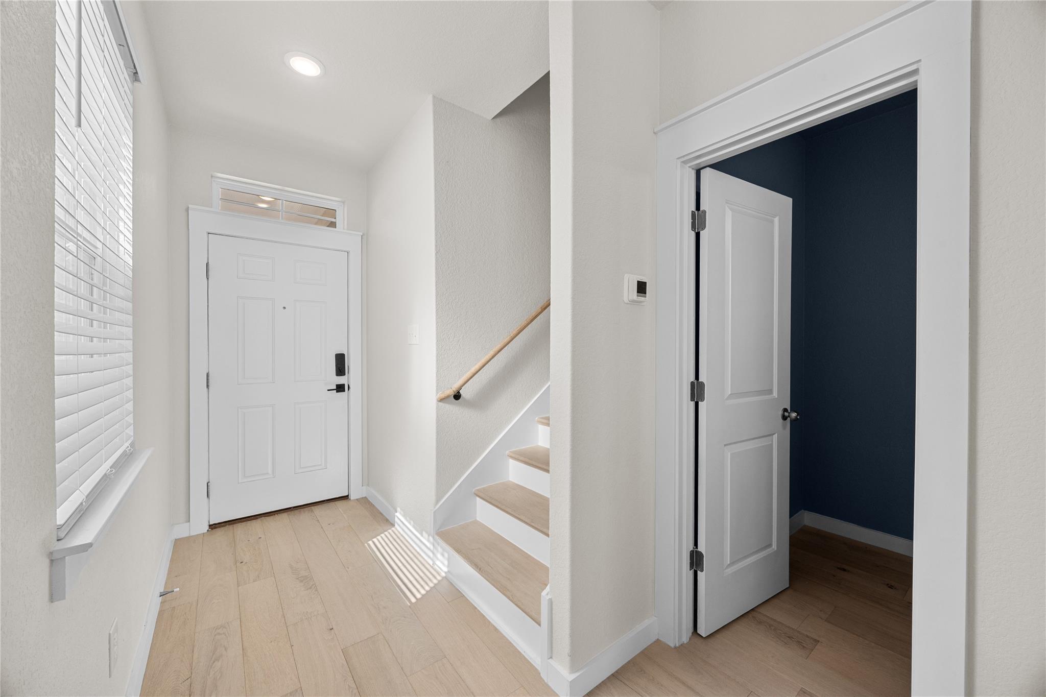 1512 Honaker Way Property Photo 12