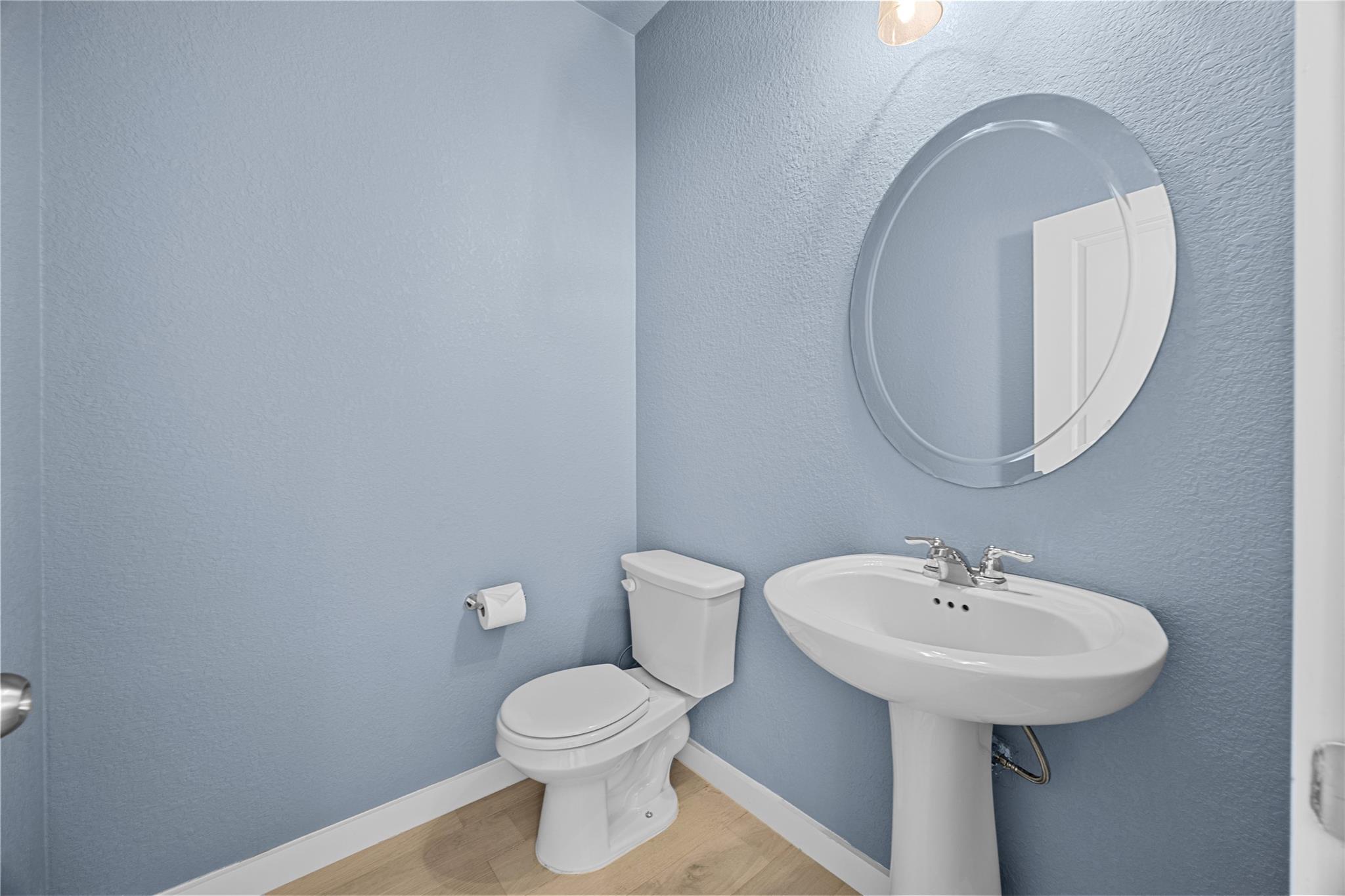 1512 Honaker Way Property Photo 13