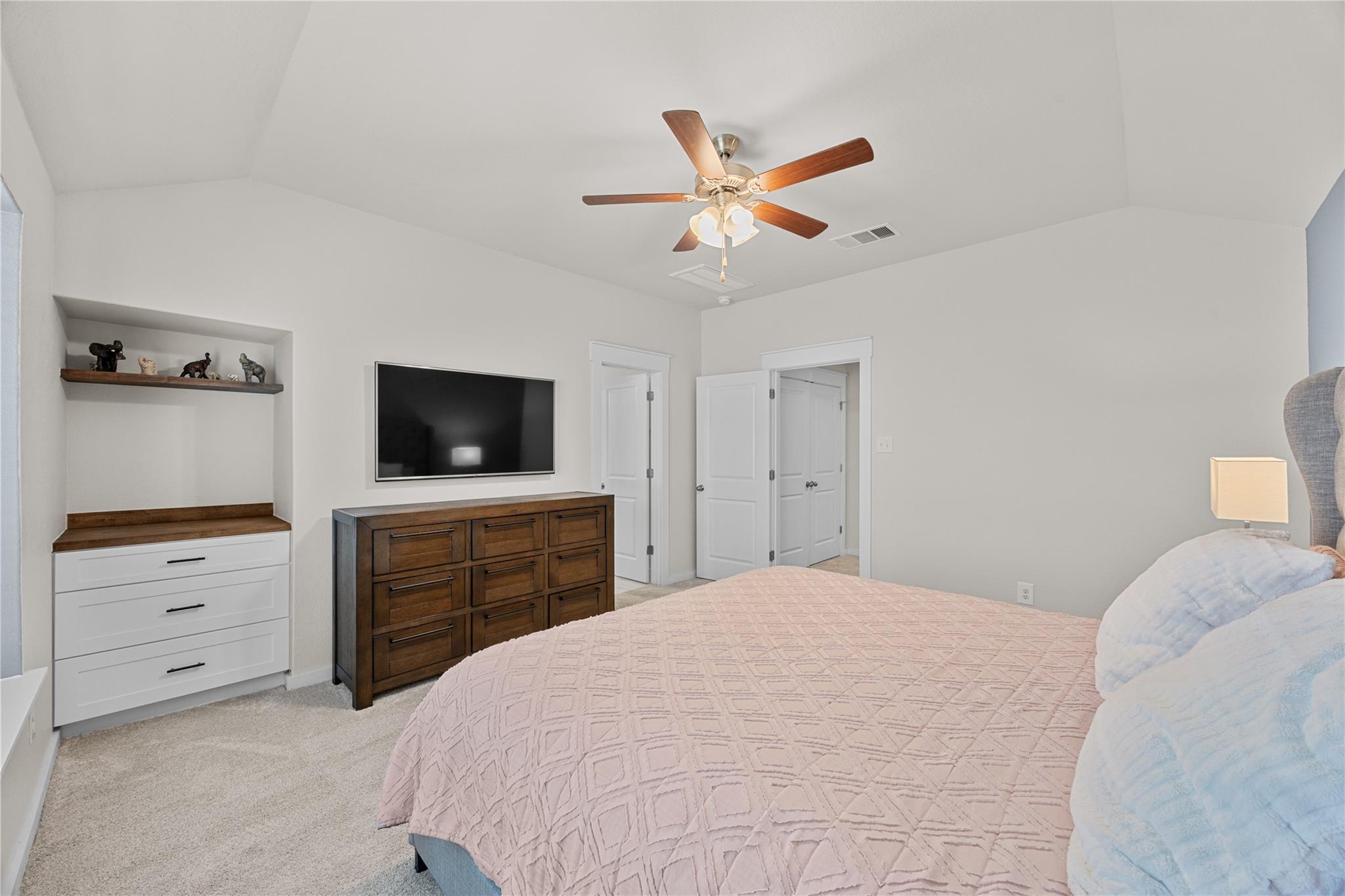 1512 Honaker Way Property Photo 18