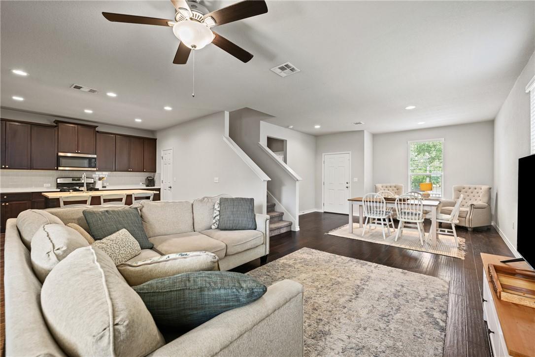 5402 Golden Canary Ln Property Photo 1