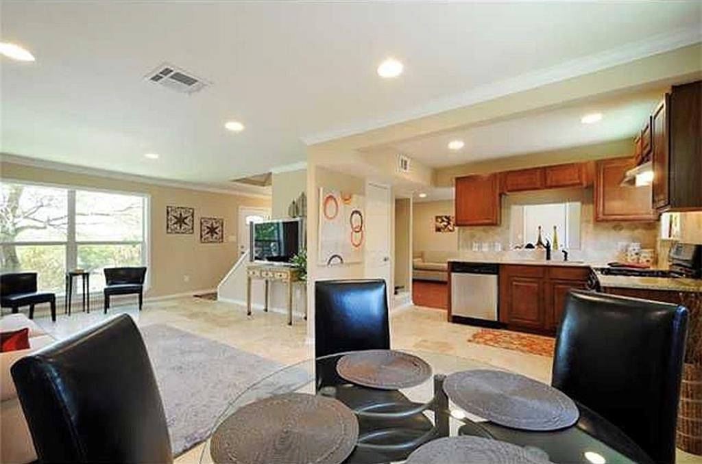 6812 Syracuse Cv Property Photo 3