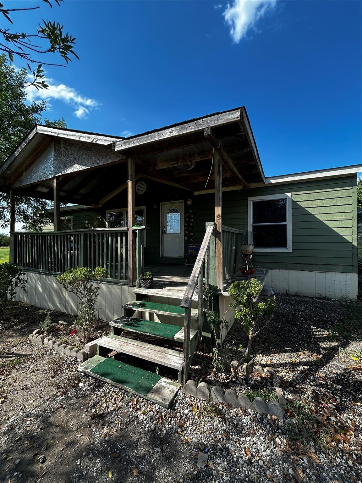 376 Cross Meadow Ct Property Photo