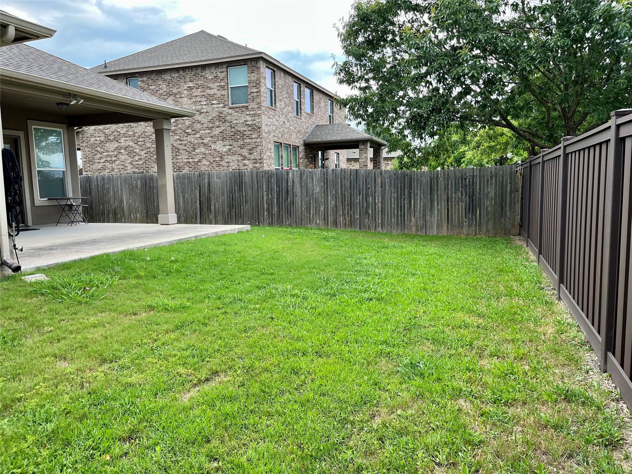 503 Yosemite Trl Property Photo 17