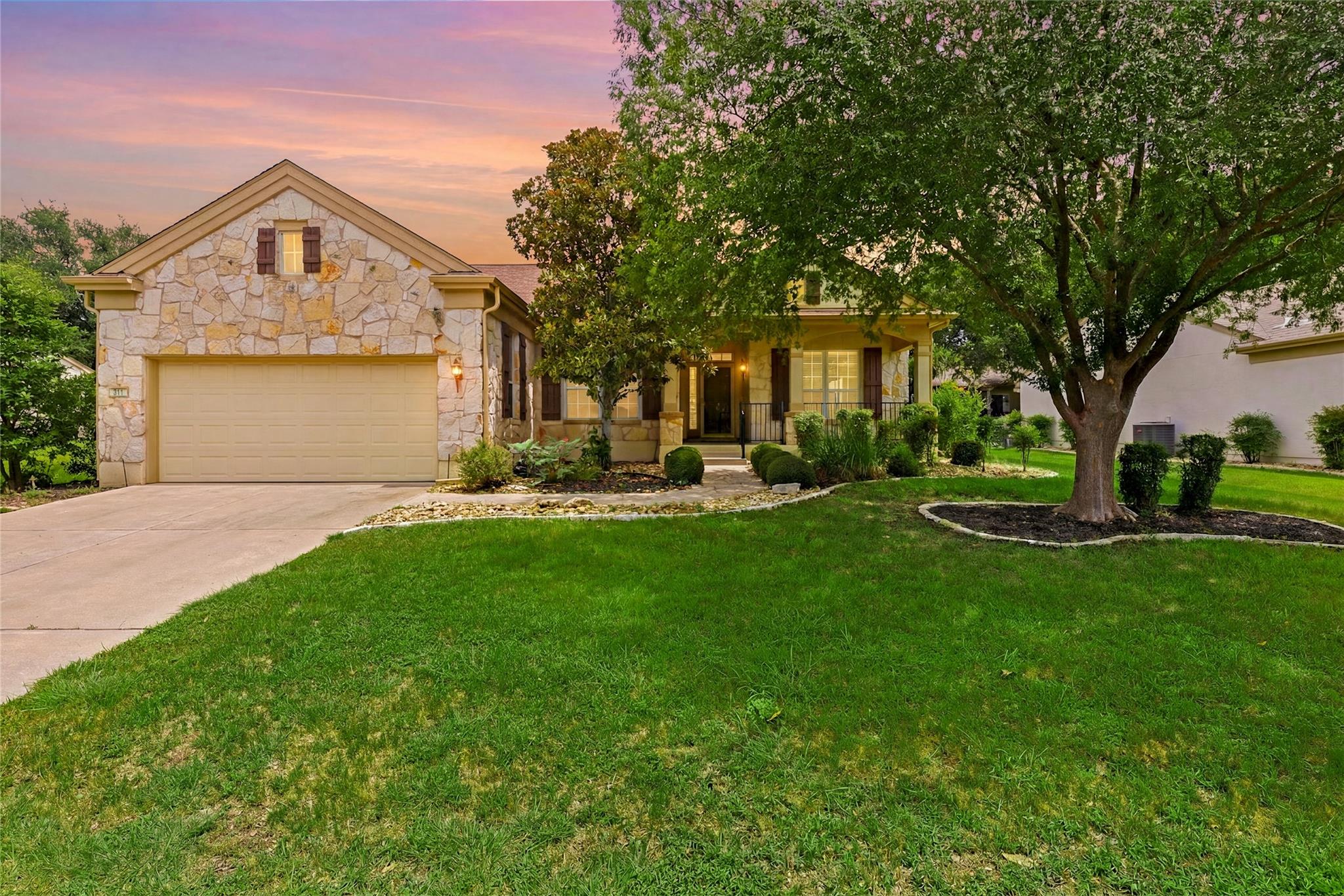 311 Rio Grande Loop Property Photo 1