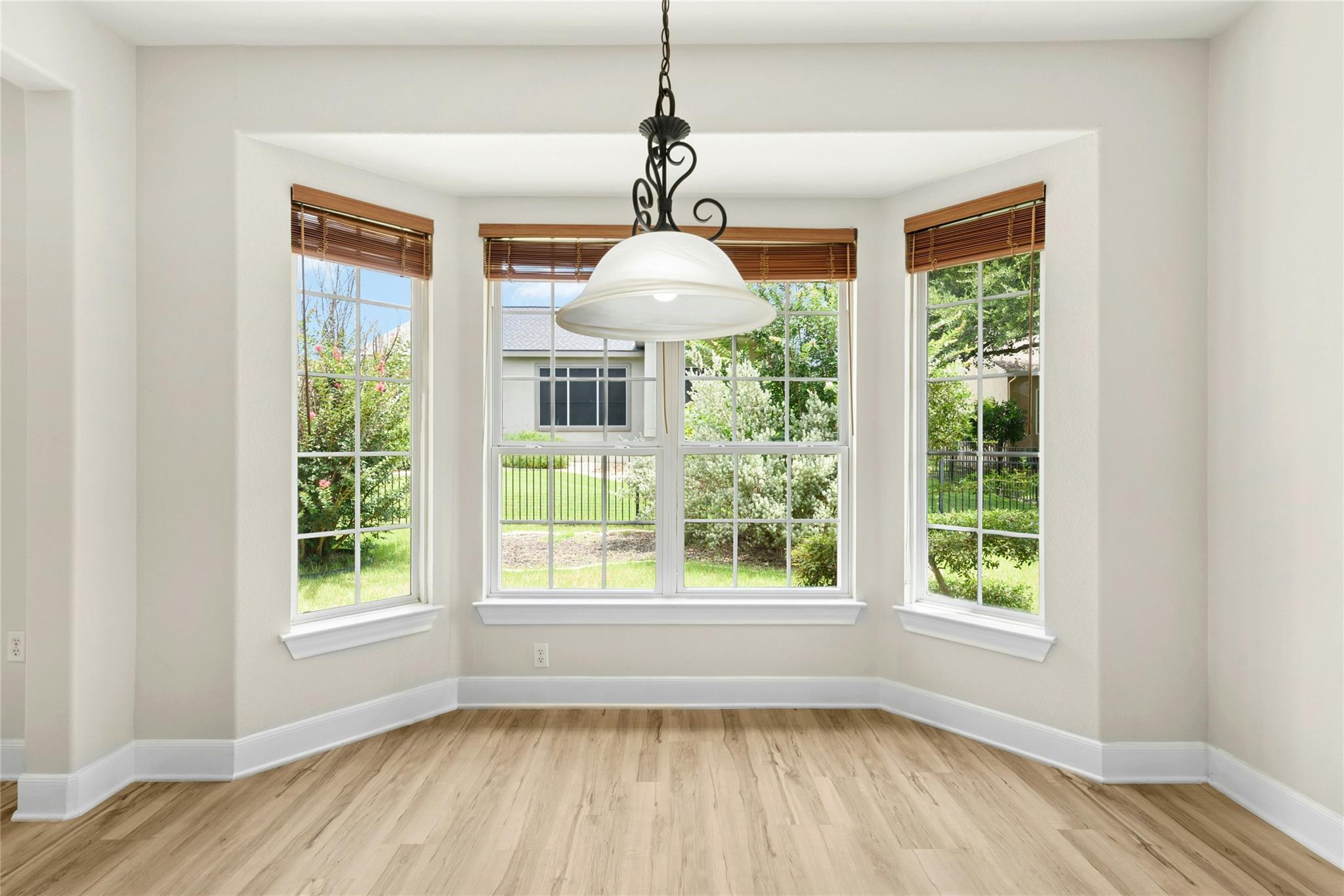 311 Rio Grande Loop Property Photo 13