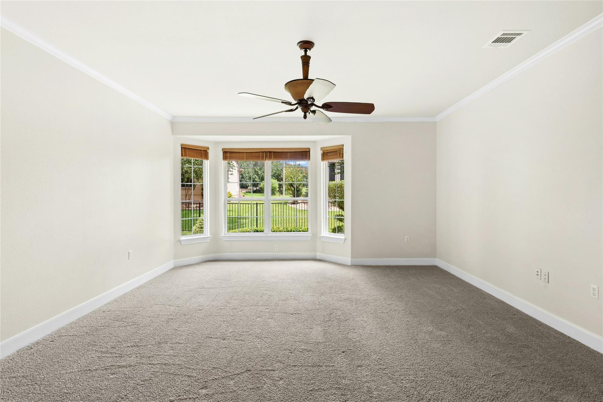 311 Rio Grande Loop Property Photo 24