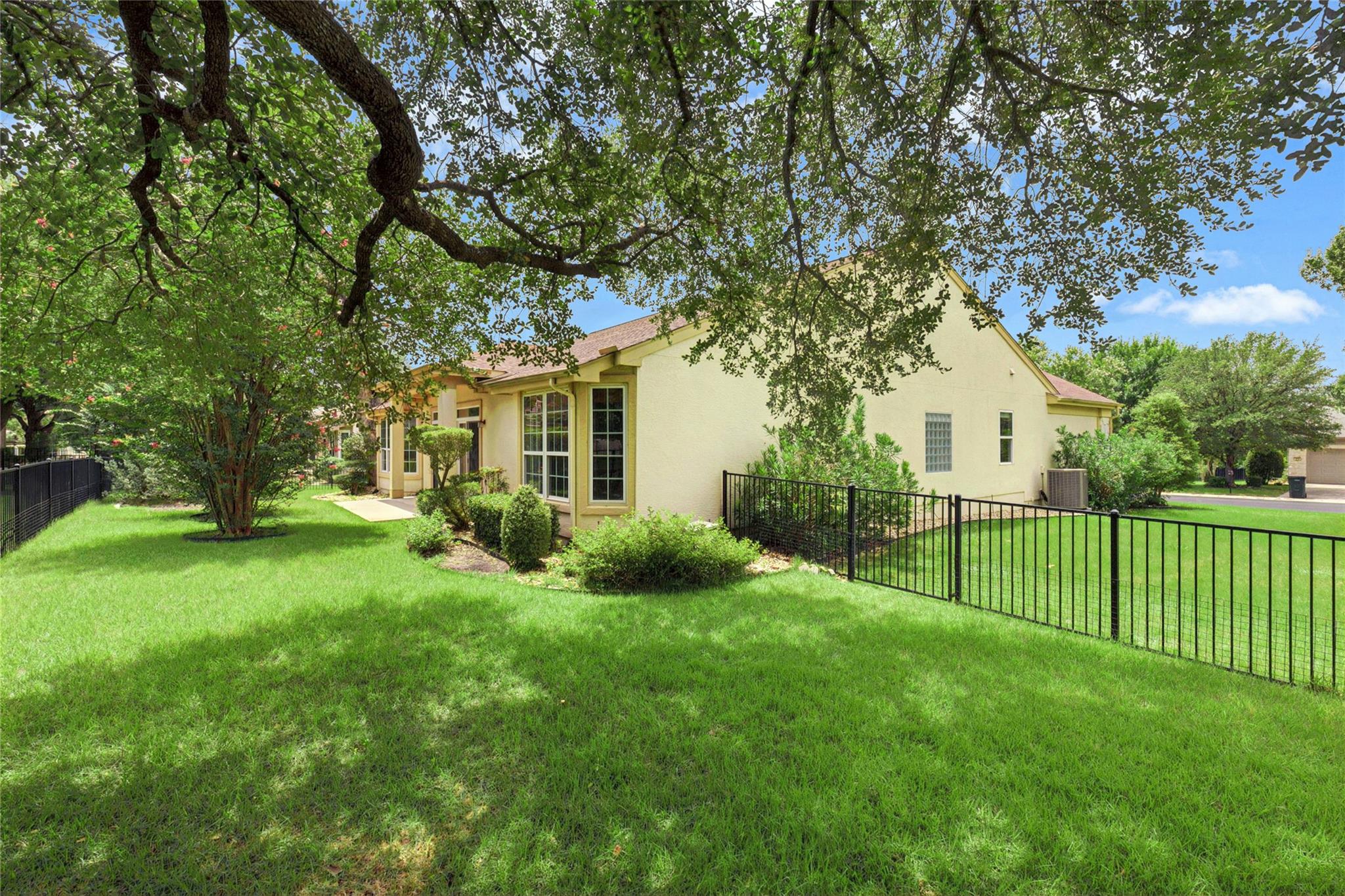 311 Rio Grande Loop Property Photo 35